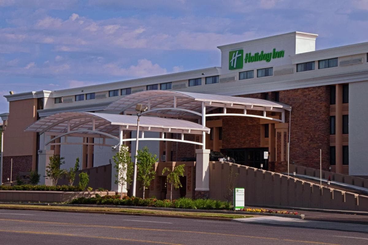 Clarion Hotel & Suites Conference Center Memphis Airport featured exterior or lobby in Memphis, TN — similar hotel