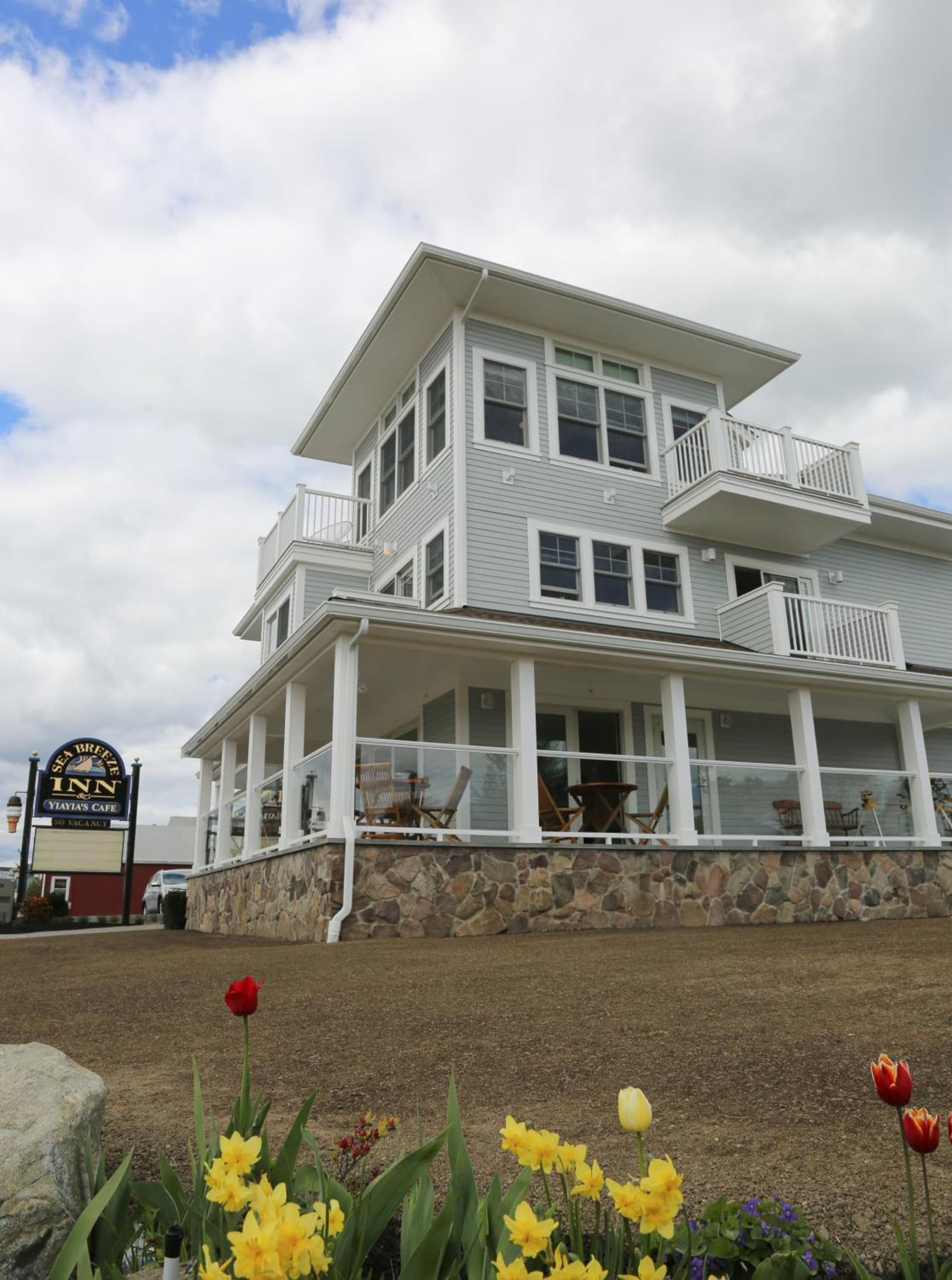 The Sea Breeze Inn gallery photo in Middletown, RI — image 72