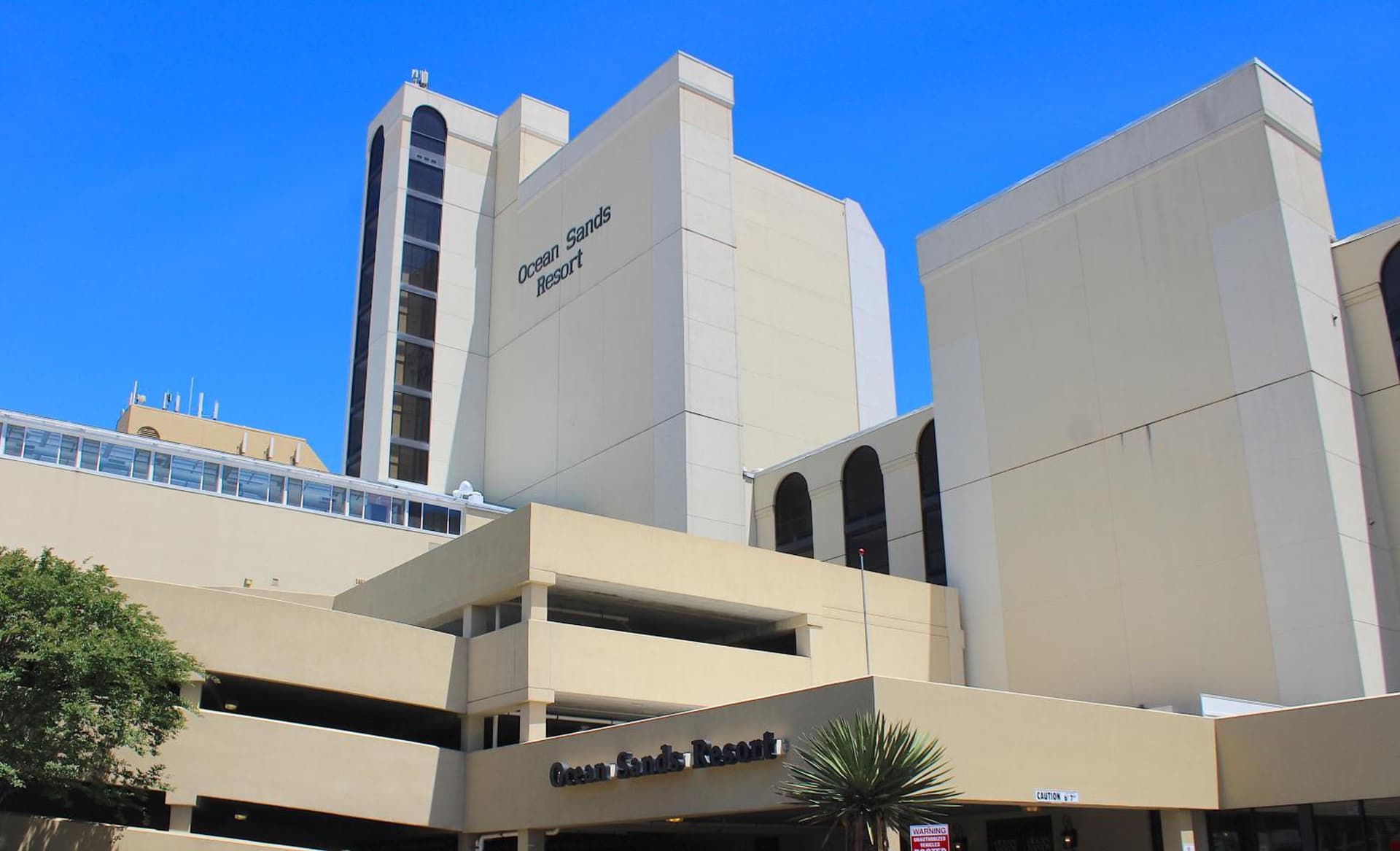 Ocean Sands Resort, Oceanfront, Virginia Beach by Vacatia gallery photo in Virginia Beach, VA — image 71