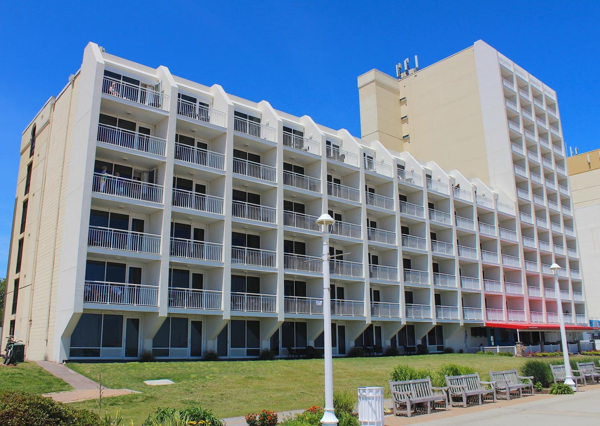 Ocean Sands Resort, Oceanfront, Virginia Beach by Vacatia gallery photo in Virginia Beach, VA — image 34