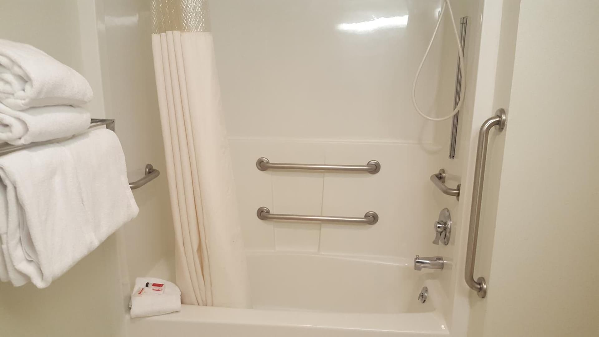 Baymont by Wyndham Coeur D Alene gallery photo in Coeur d'Alene, ID — image 28