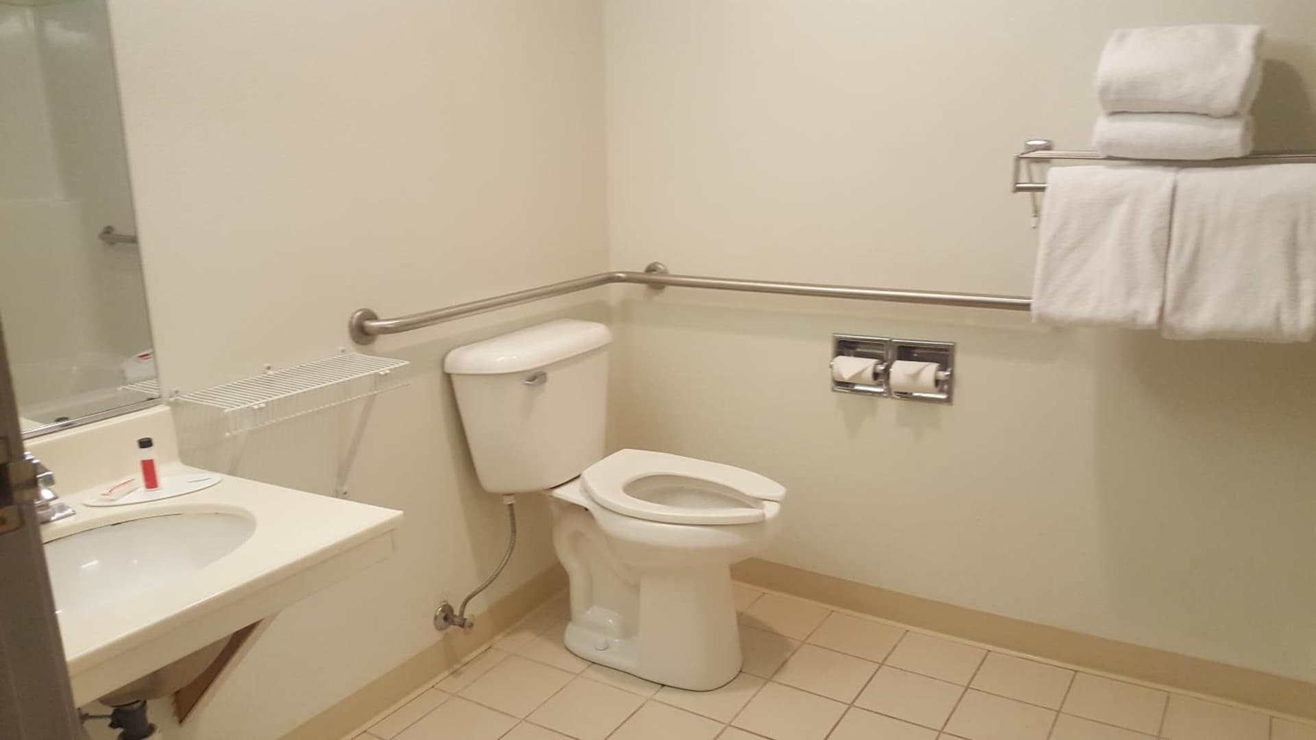 Baymont by Wyndham Coeur D Alene gallery photo in Coeur d'Alene, ID — image 31