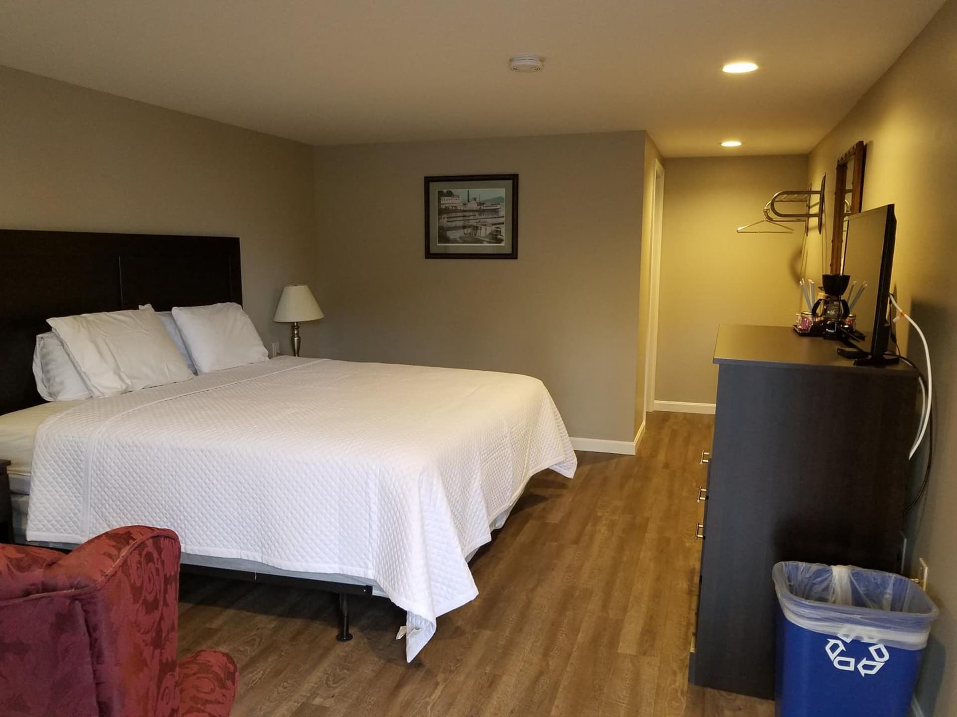 Grand View Resort gallery photo in Weirs Beach, NH — image 62