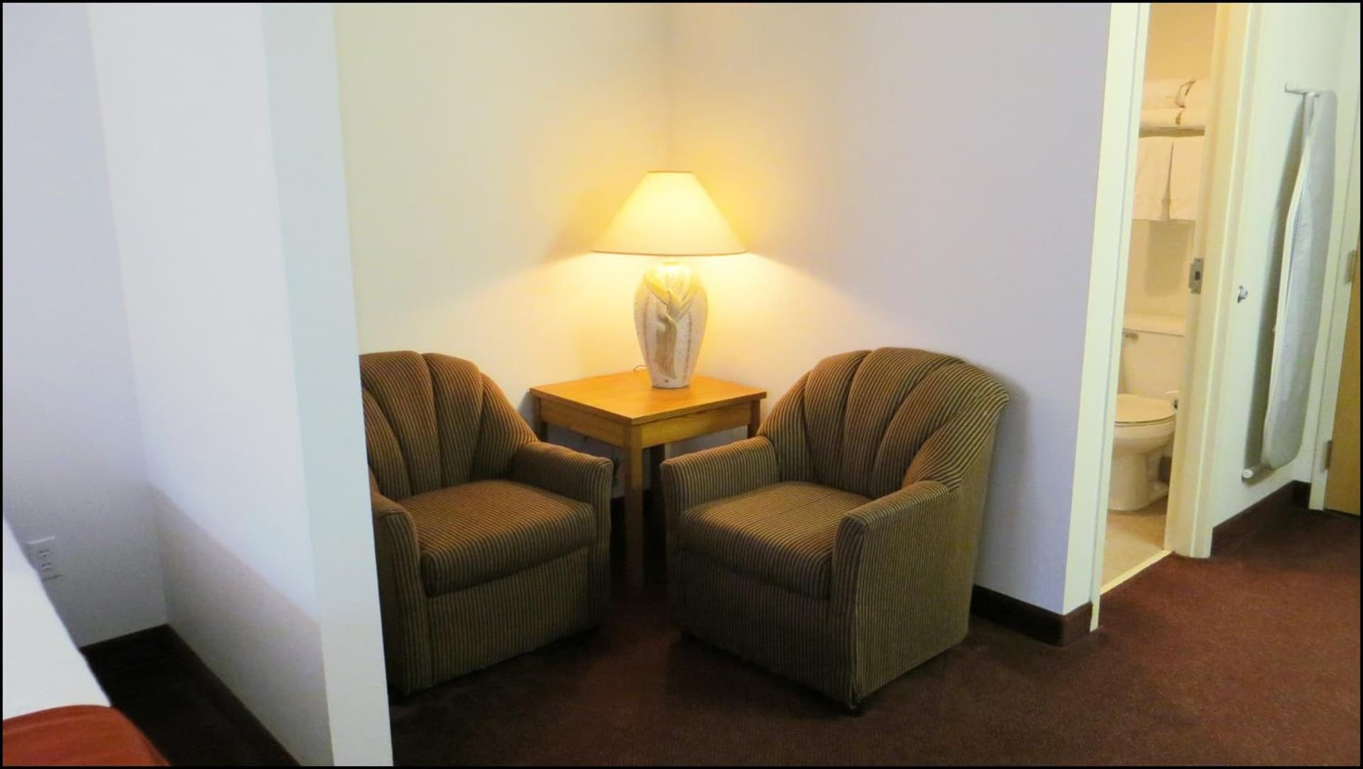 Peppermill Empress Inn gallery photo in Centralia, WA — image 45