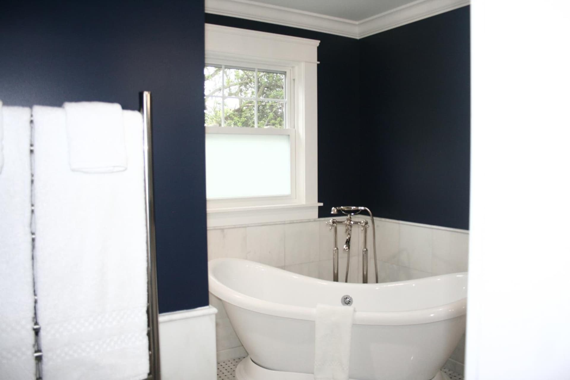 Anchor Inn Boutique Hotel gallery photo in Put-in-Bay, OH — image 14
