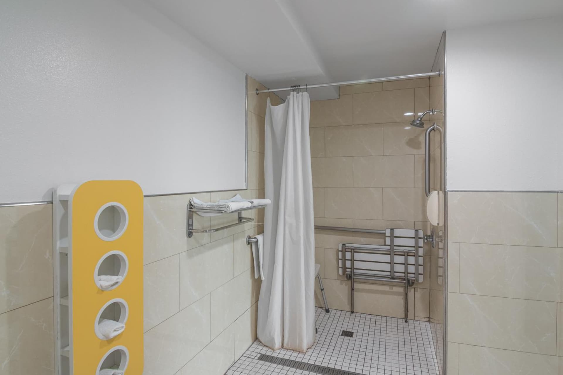 Motel 6-Norwalk, CA gallery photo in Norwalk, CA — image 4