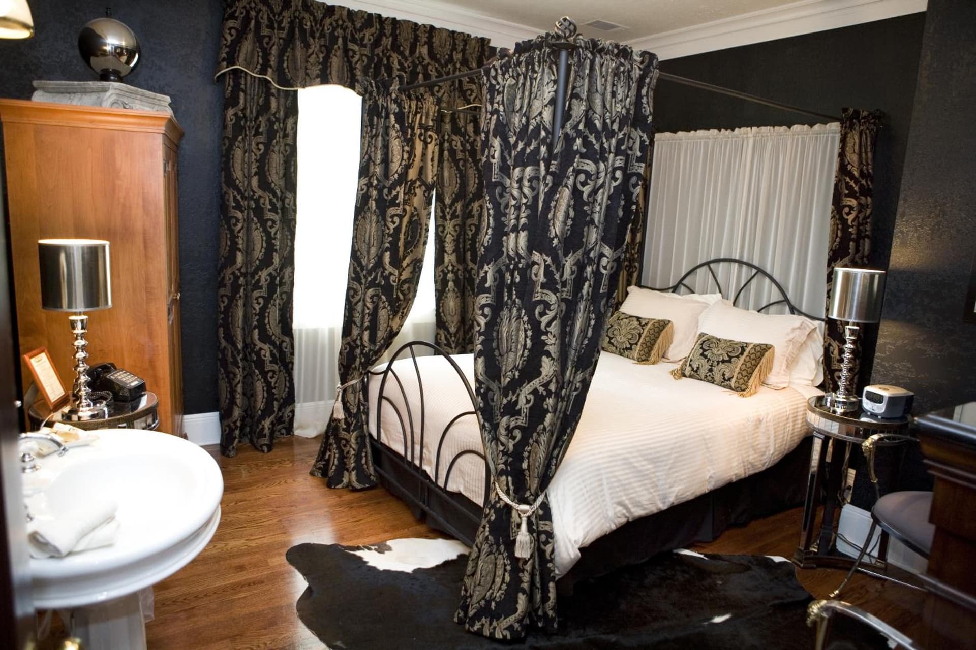 The Belvedere Inn & Restaurant gallery photo in Saugatuck, MI — image 38