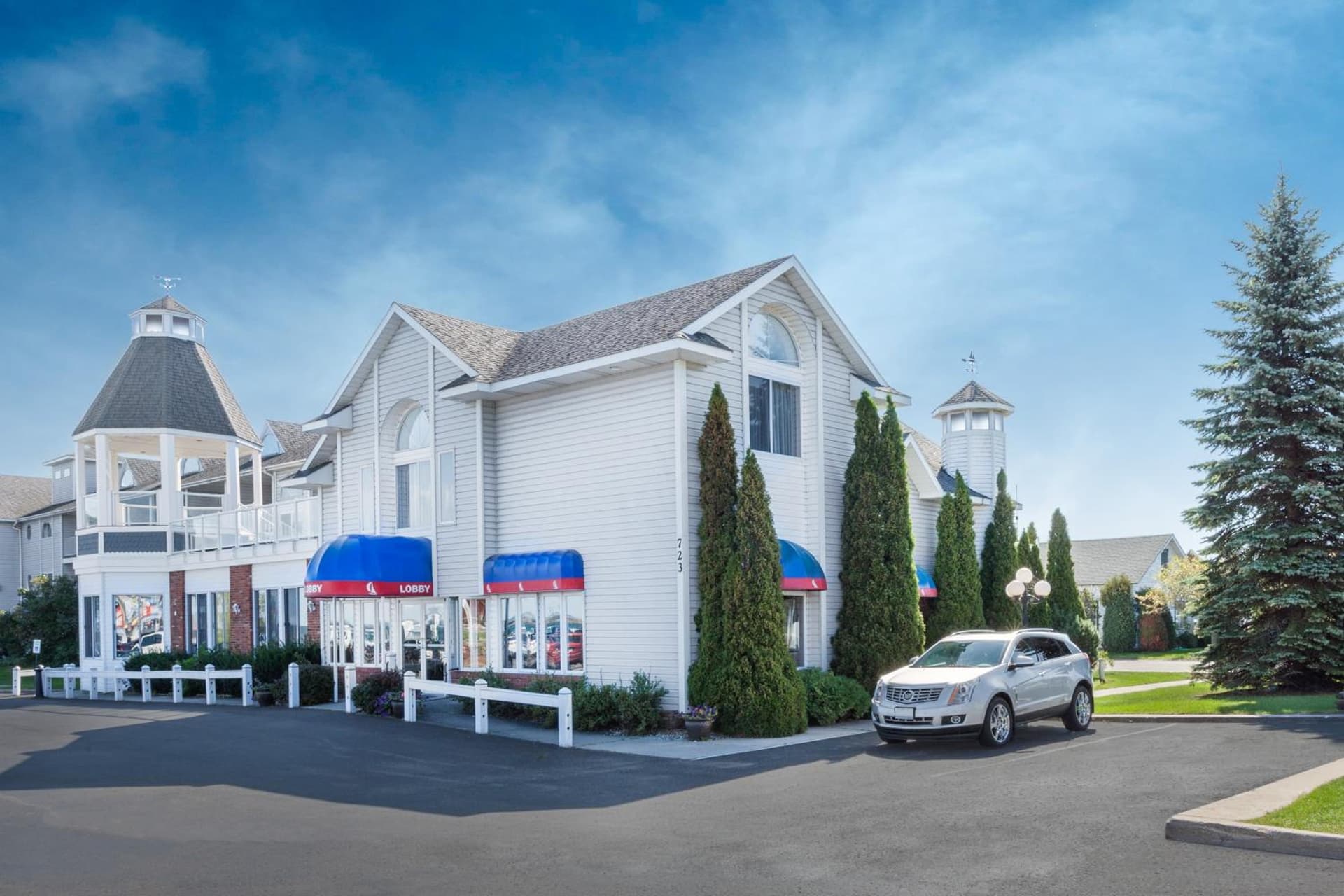 Ramada by Wyndham Mackinaw City Waterfront property views in Mackinaw City, MI — gallery photo 3