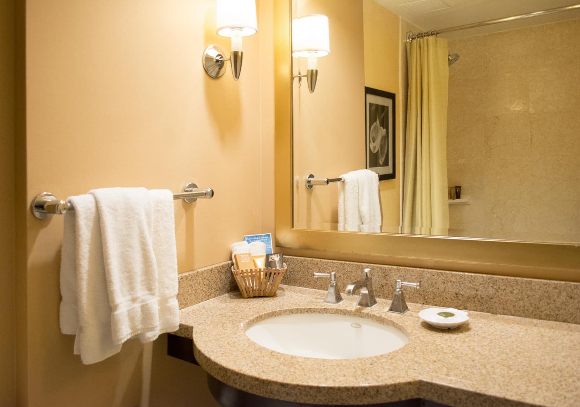 Pacific Palms Resort and Golf Club interior in La Puente, CA — gallery photo 2