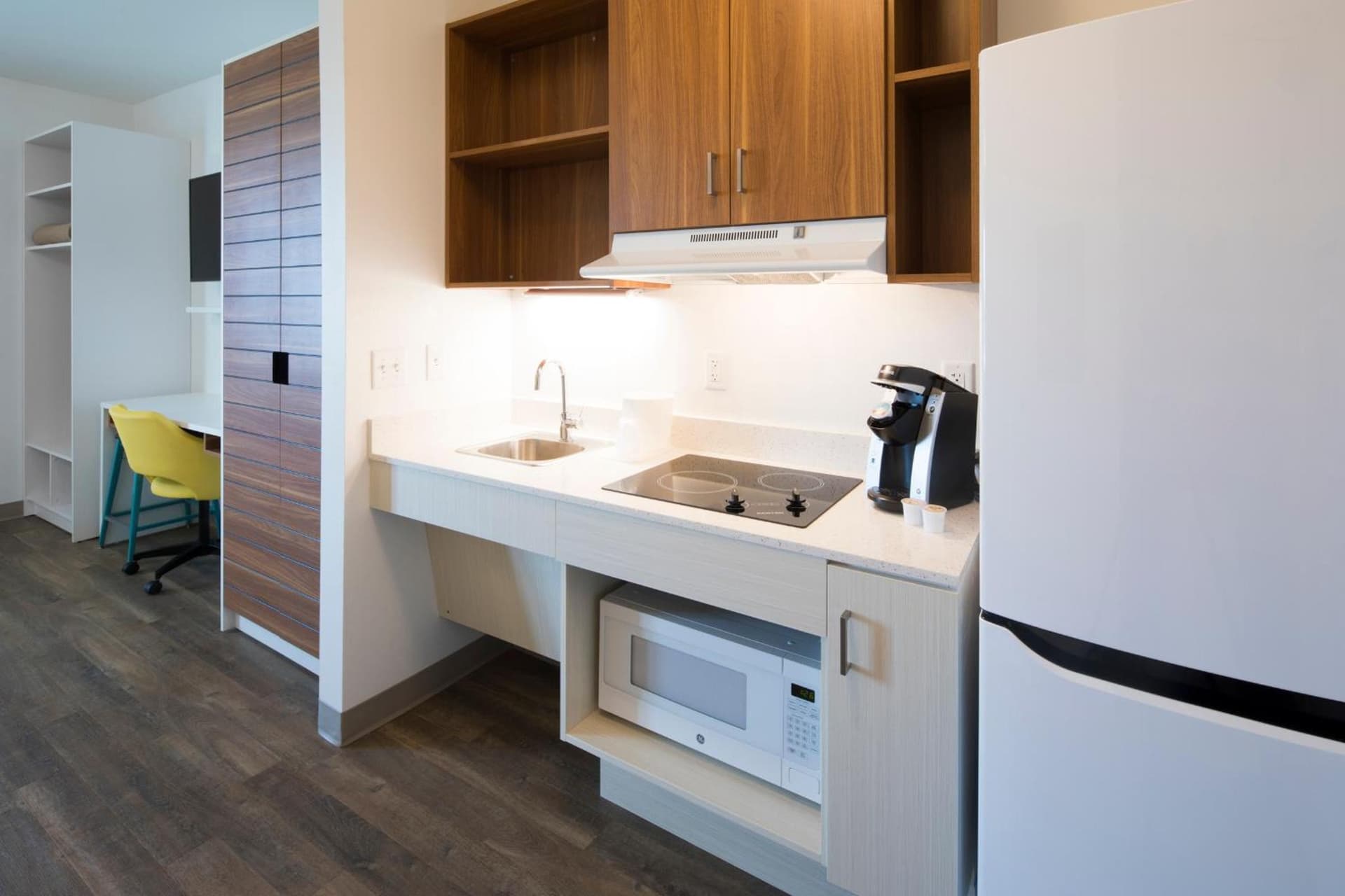 Uptown Suites Extended Stay Charlotte NC - Concord gallery photo in Concord, NC — image 11