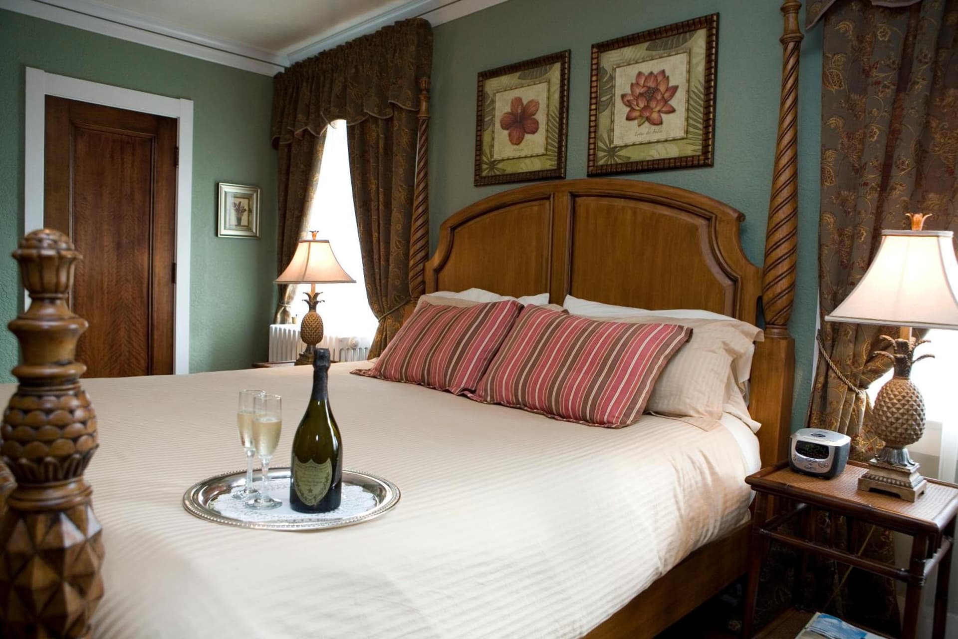 The Belvedere Inn & Restaurant gallery photo in Saugatuck, MI — image 26