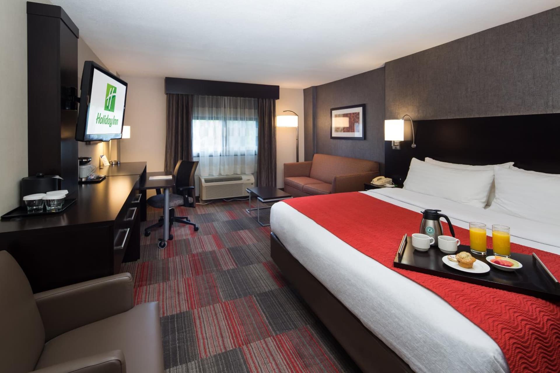 Holiday Inn Milwaukee Riverfront by IHG property views in Milwaukee, WI — gallery photo 3