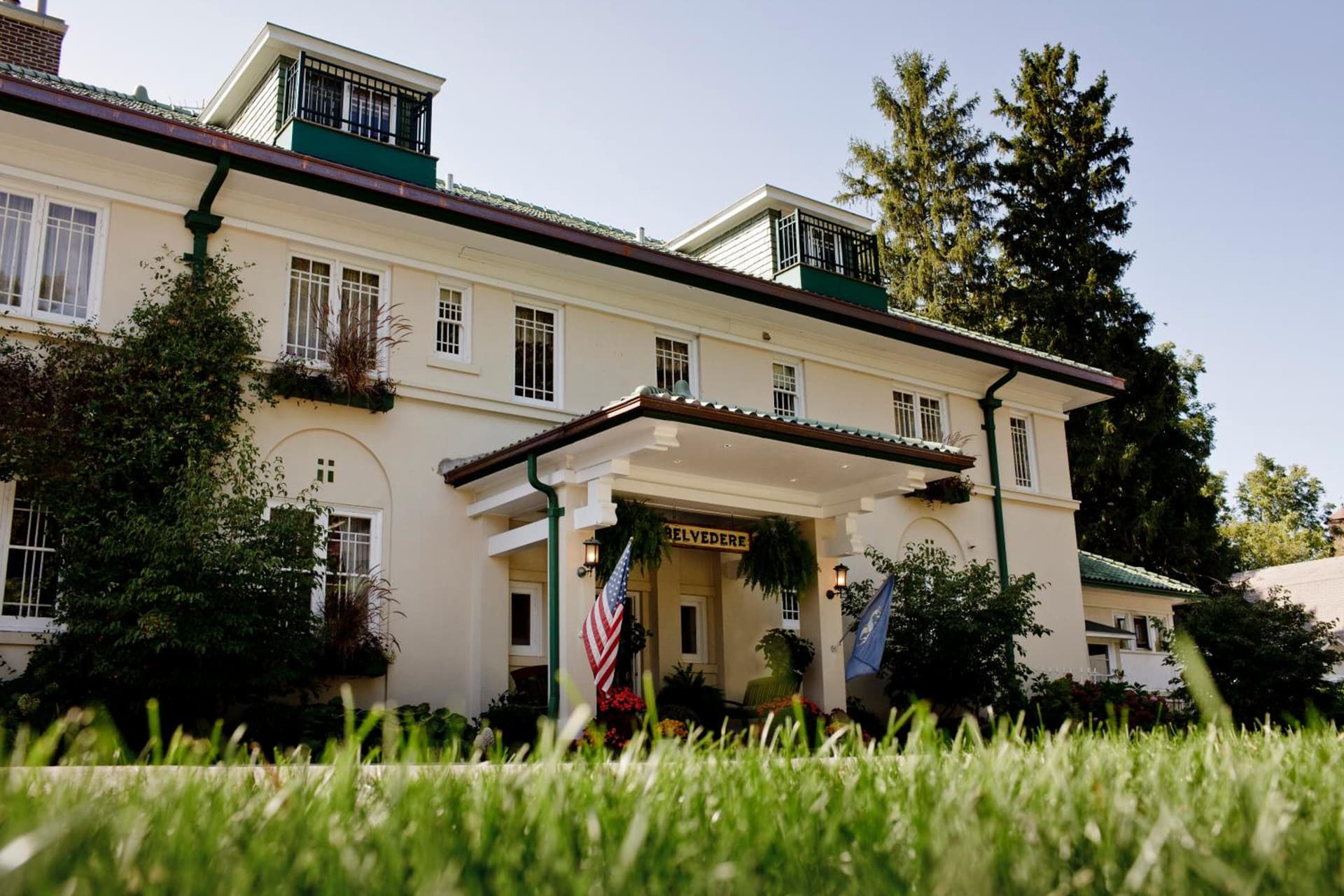 The Belvedere Inn & Restaurant — hotel in Saugatuck, Michigan