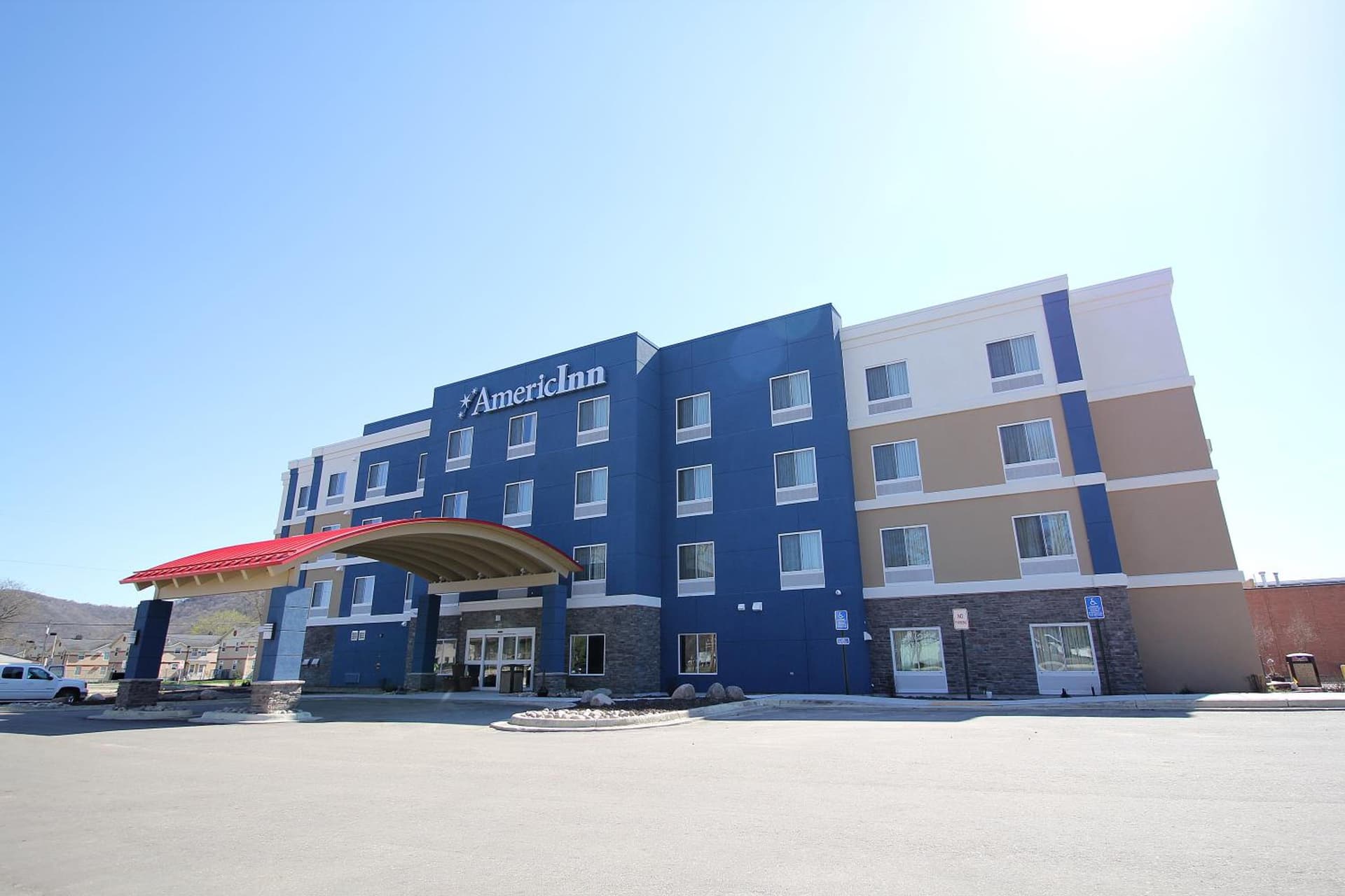 AmericInn by Wyndham Winona gallery photo in Winona, MN — image 19