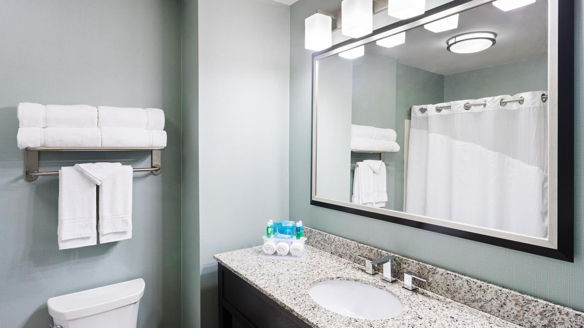 Holiday Inn Express and Suites Stroudsburg-Poconos by IHG gallery photo in Stroudsburg, PA — image 41