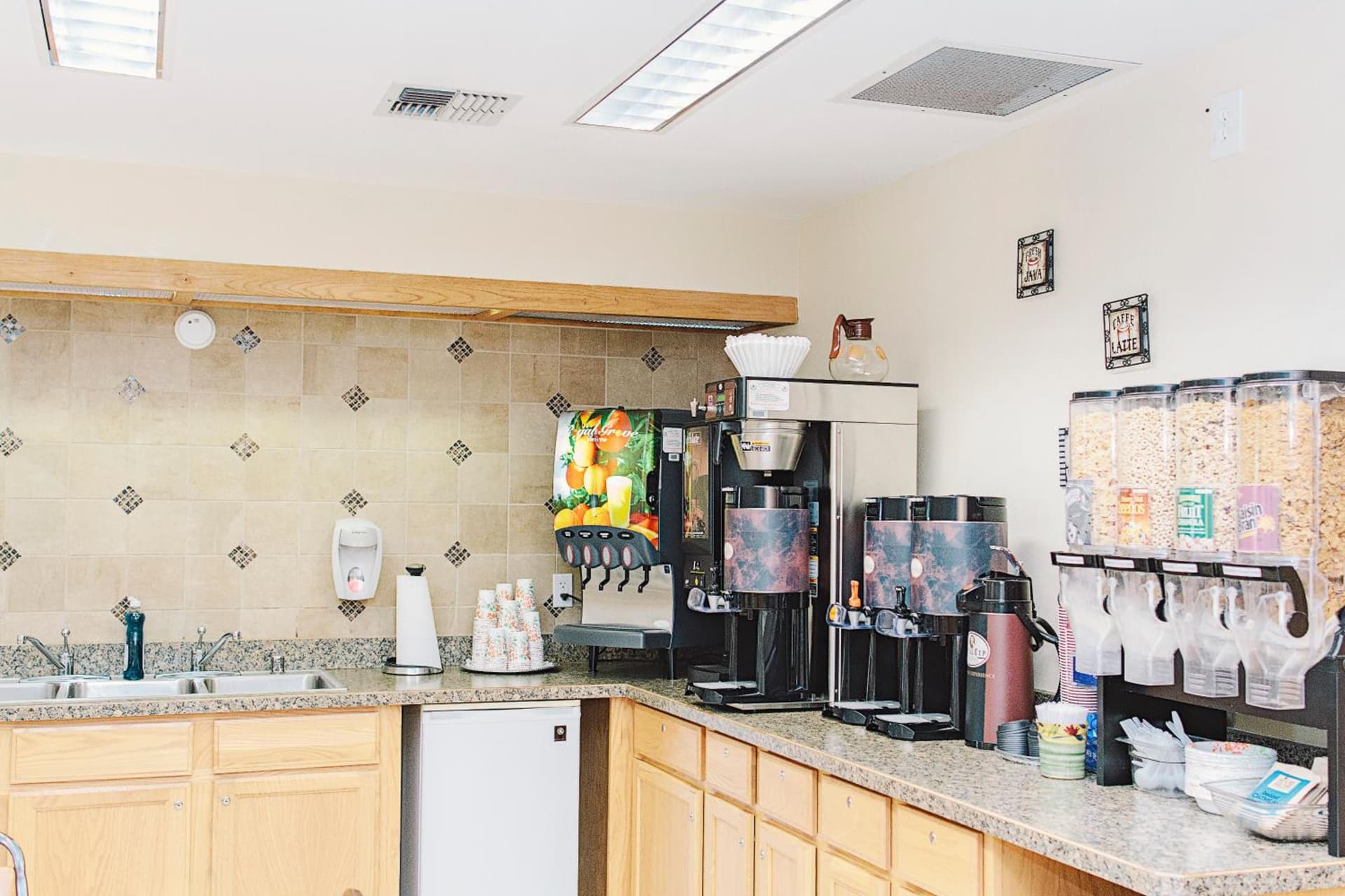 Lavissh Inn and Suites gallery photo in Bellingham, WA — image 30