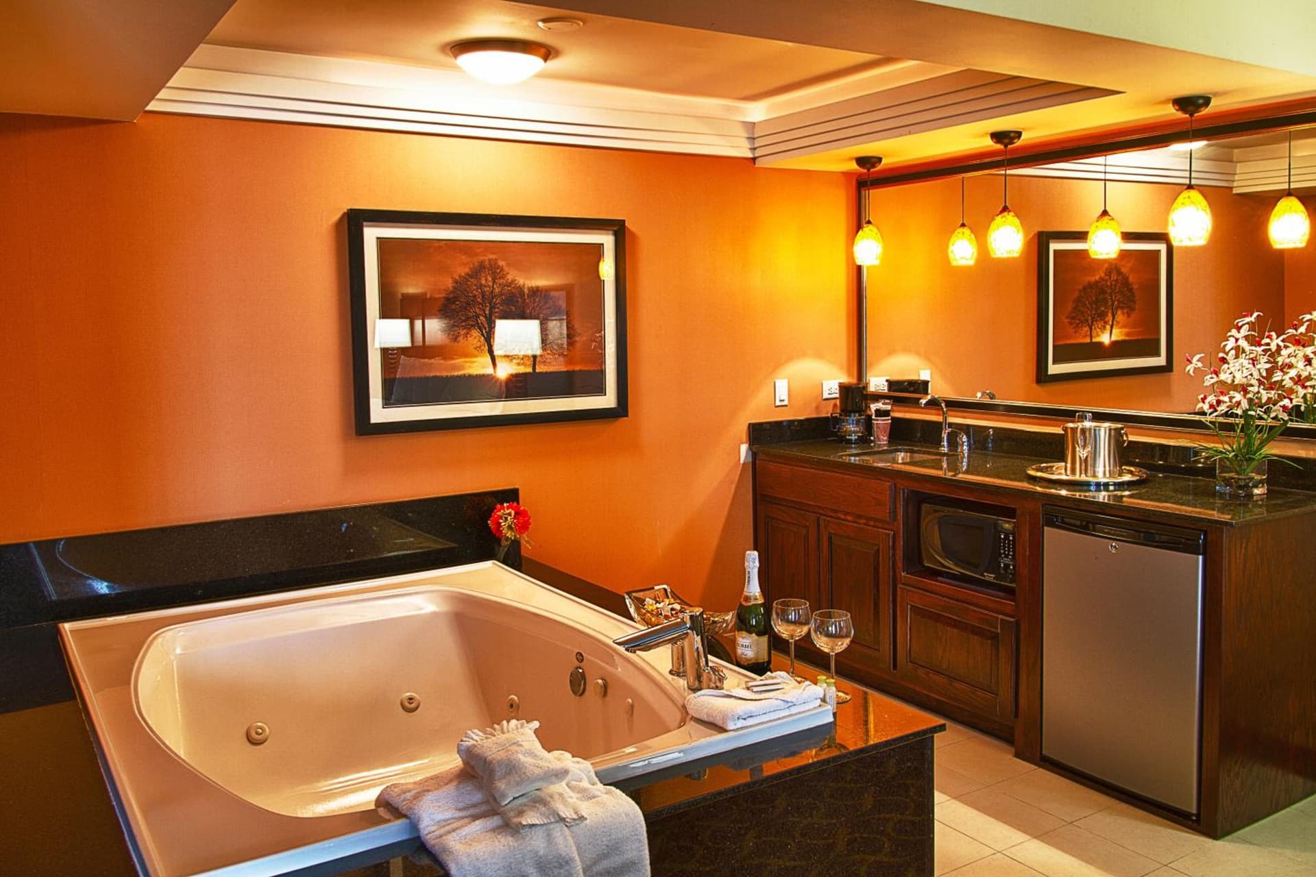 Lux Hotel & Spa gallery photo in Arlington, TX — image 11