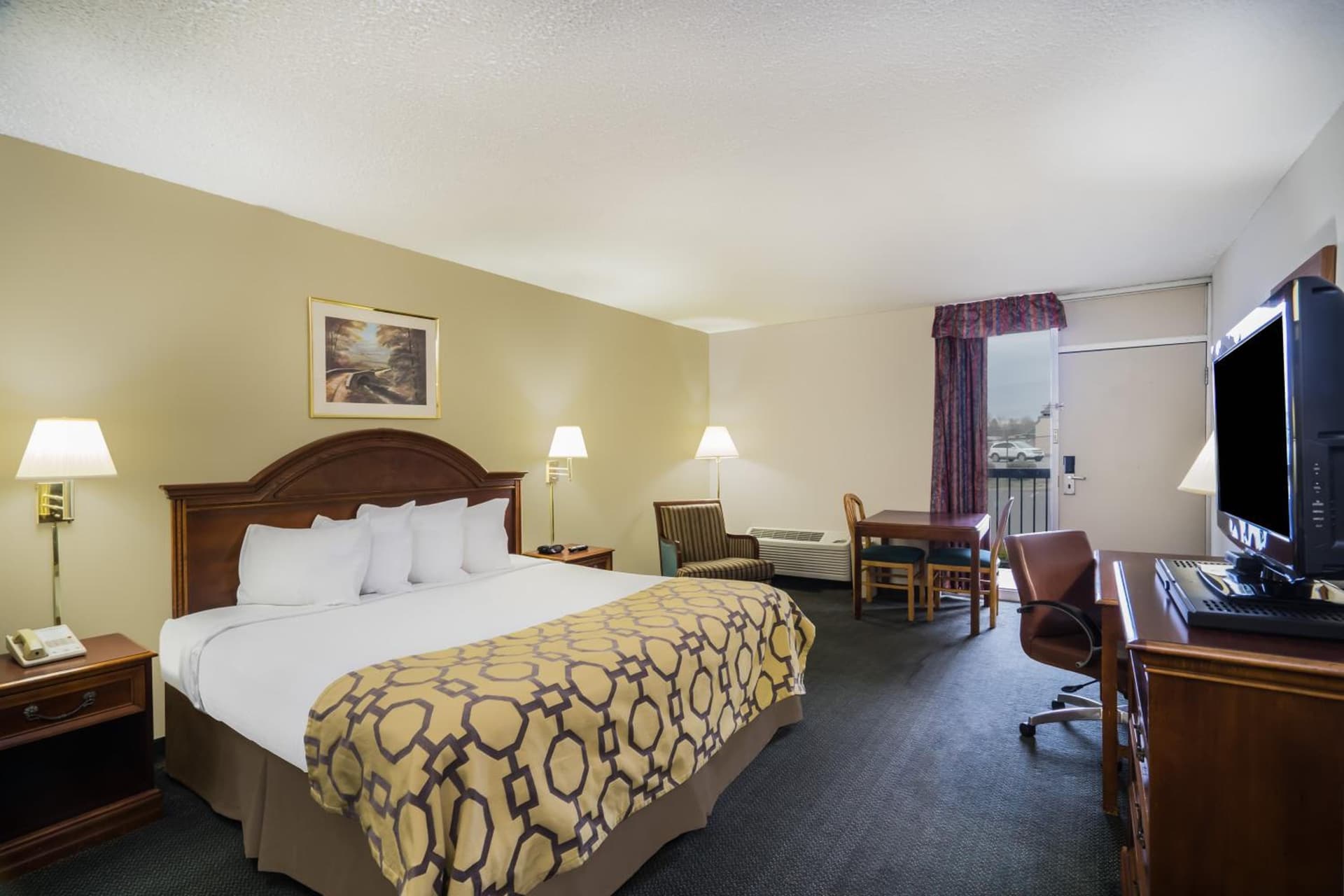 Baymont by Wyndham Johnson City gallery photo in Johnson City, TN — image 43