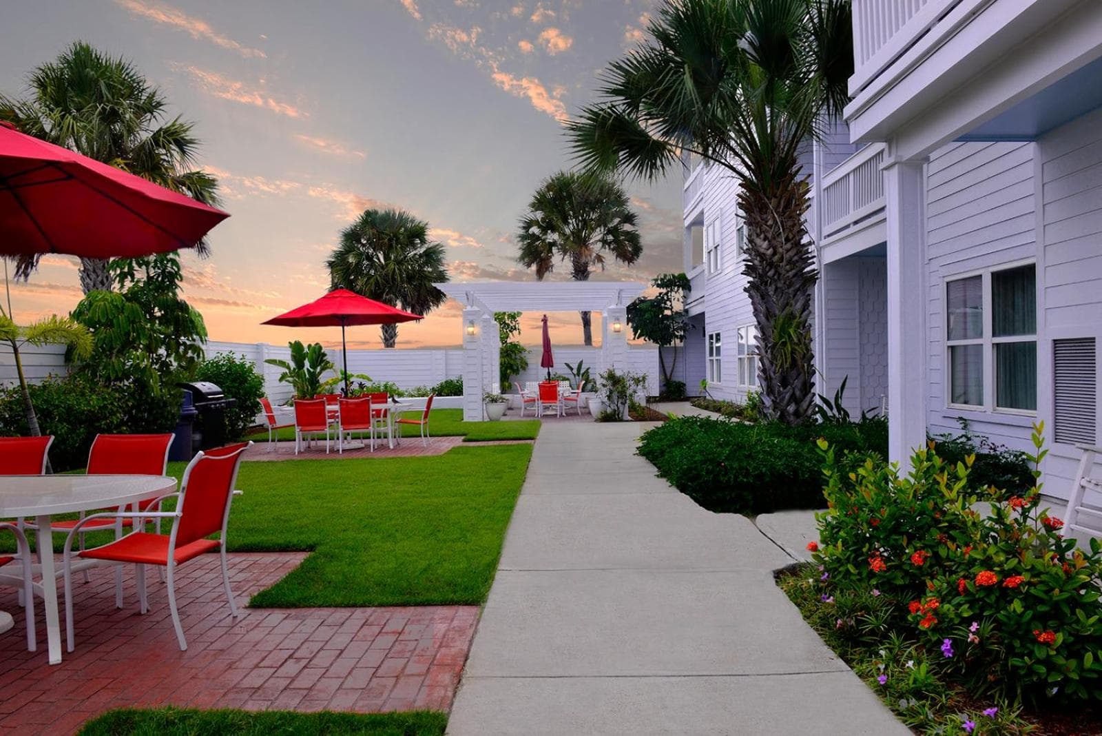 Lighthouse Inn at Aransas Bay interior in Rockport, TX — gallery photo 2