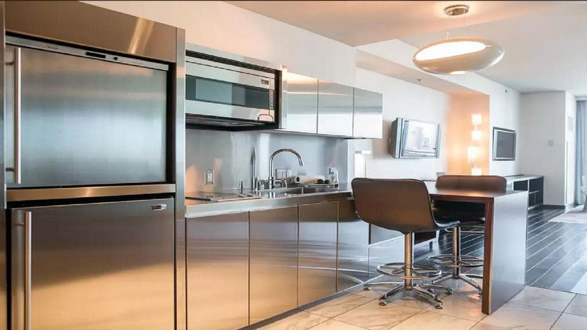 Palms Place Beautiful High Rise Condo with Strip Views 23rd Floor property views in Las Vegas, NV — gallery photo 3