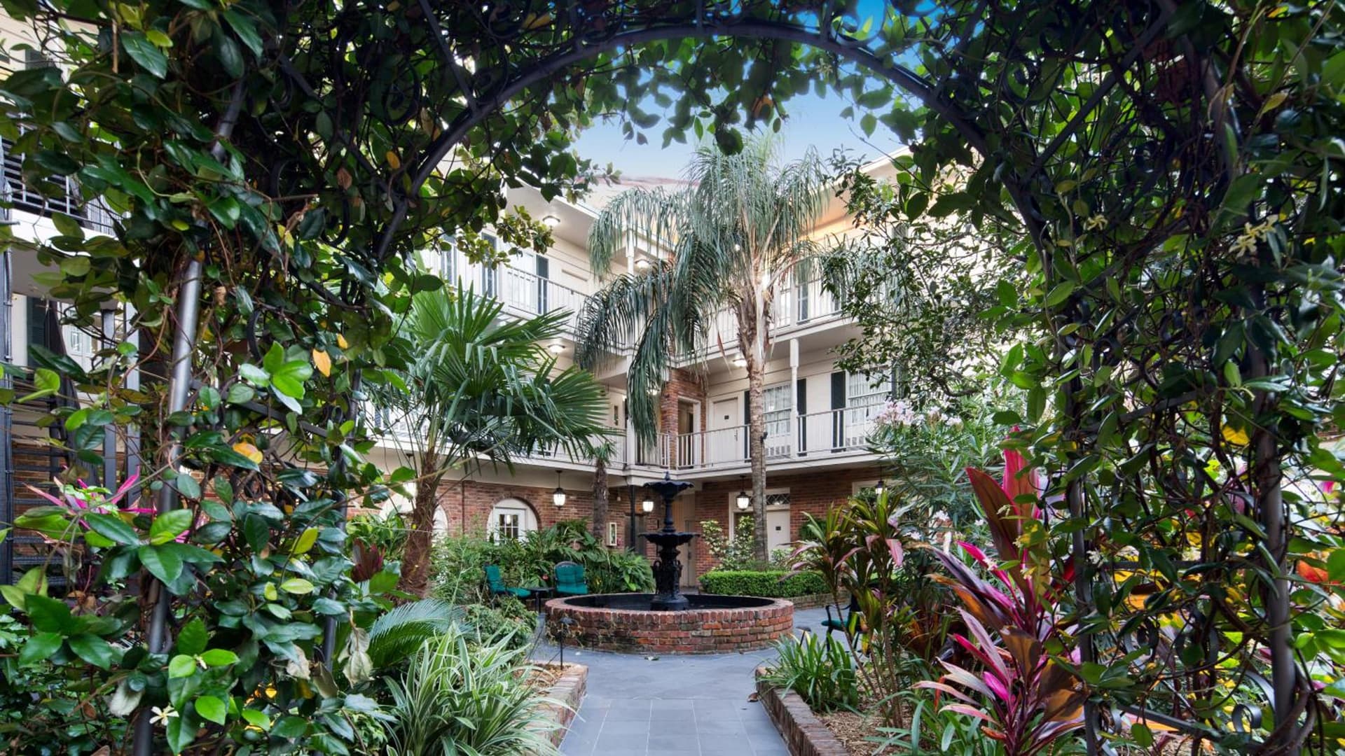 Best Western Plus French Quarter Courtyard Hotel gallery photo in New Orleans, LA — image 23