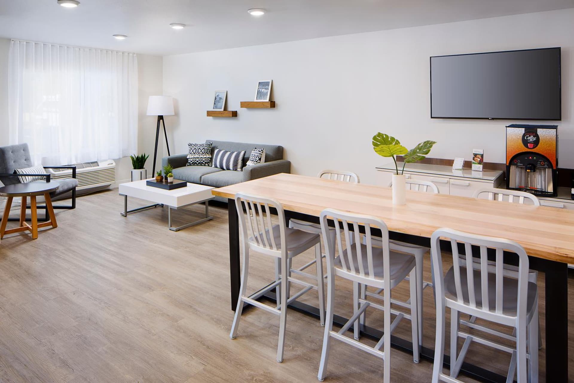 WoodSpring Suites Seattle Everett gallery photo in Everett, WA — image 16