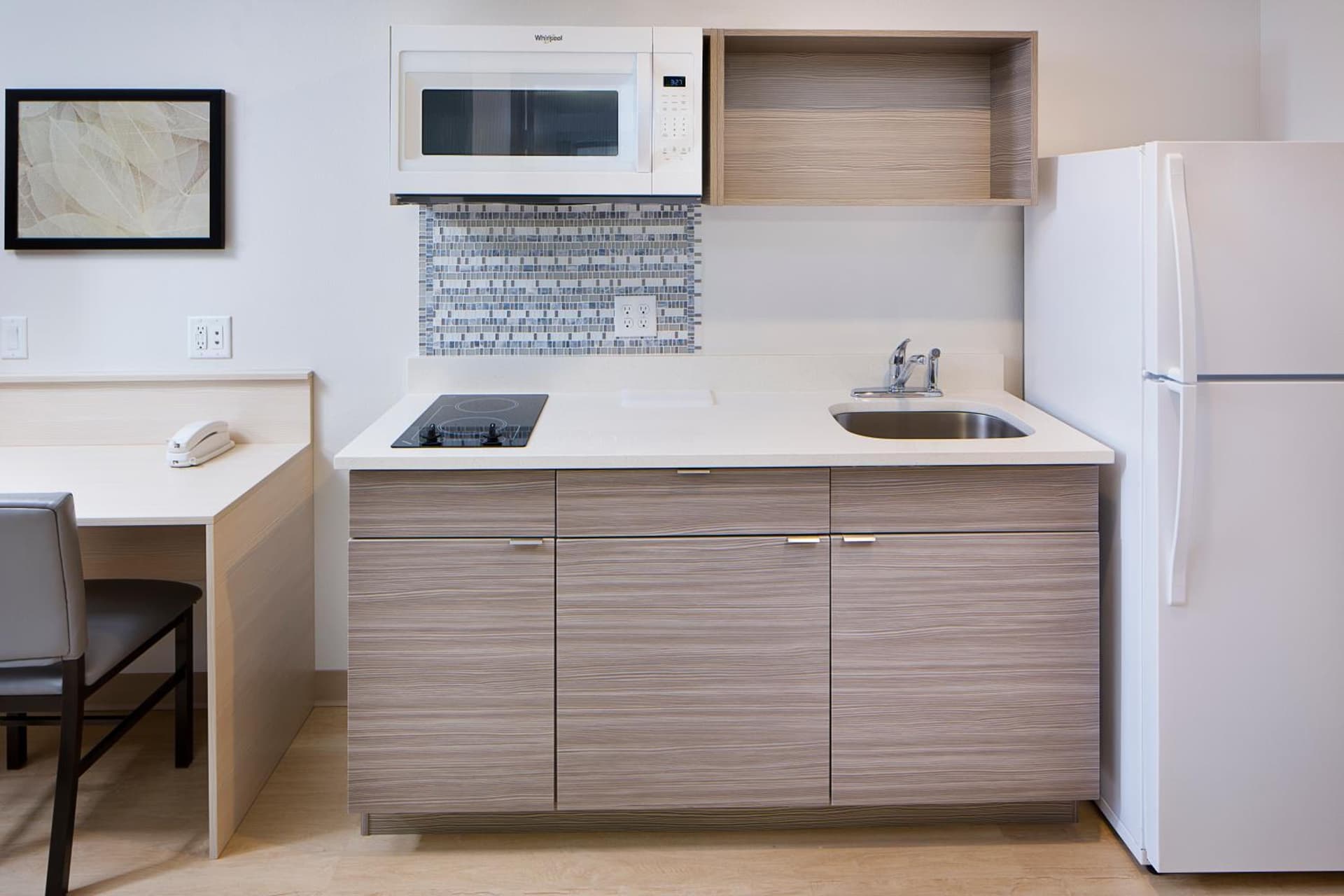 WoodSpring Suites Seattle Everett gallery photo in Everett, WA — image 12