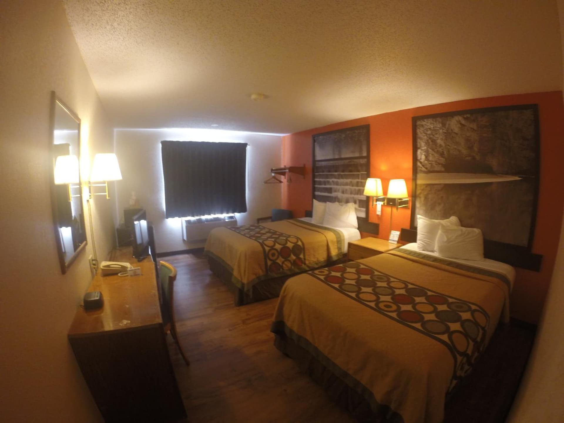 Super 8 by Wyndham Waco University Area gallery photo in Waco, TX — image 11