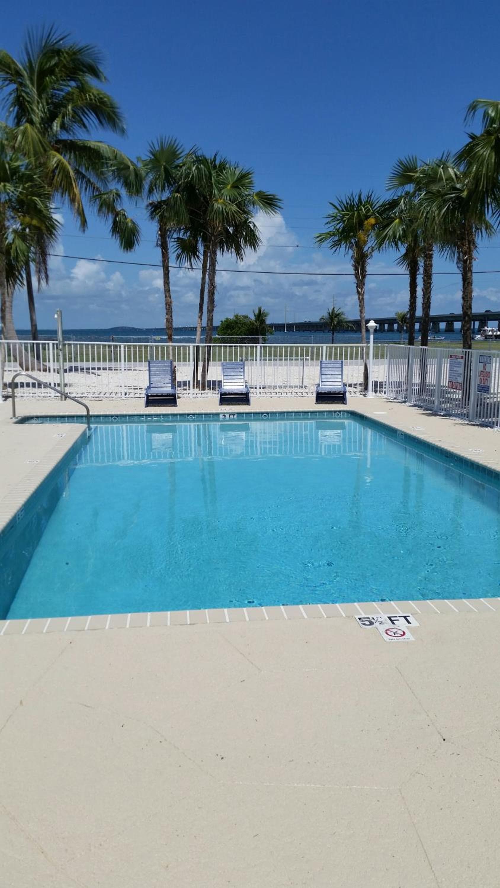 Knight's Key Suites interior in Marathon, FL — gallery photo 2