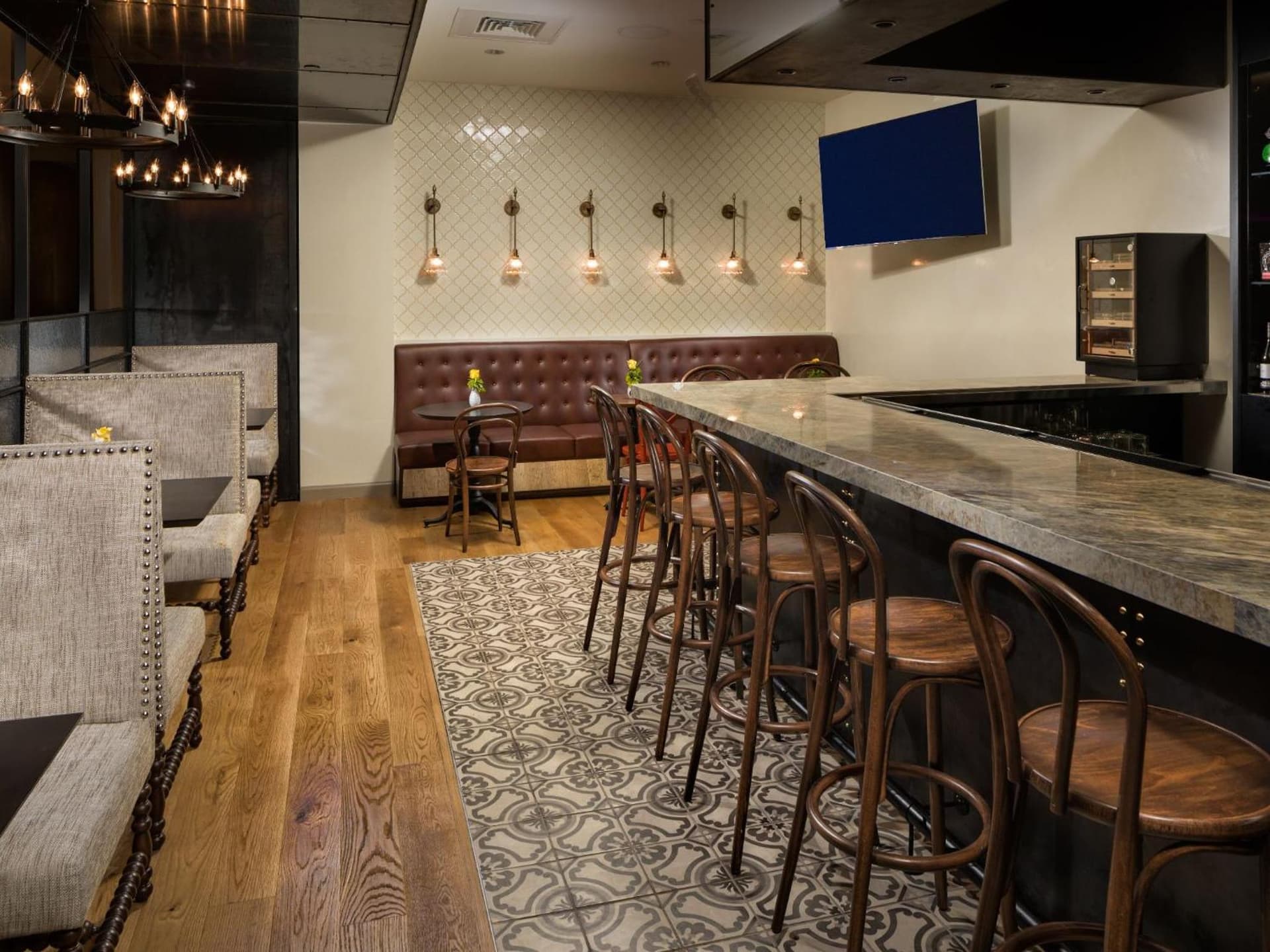 Hotel Valencia Riverwalk gallery photo in San Antonio, TX — image 40