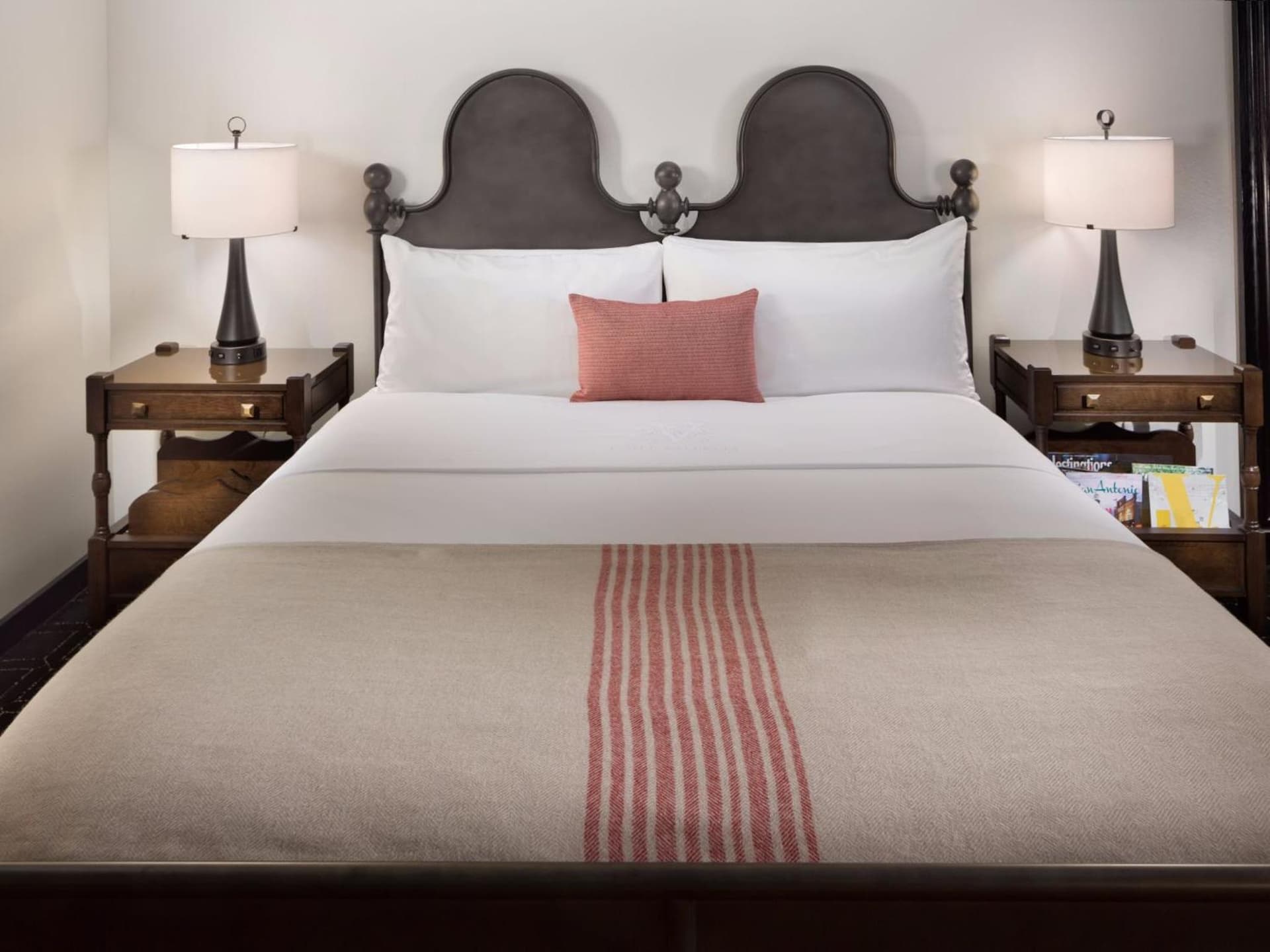 Hotel Valencia Riverwalk gallery photo in San Antonio, TX — image 39