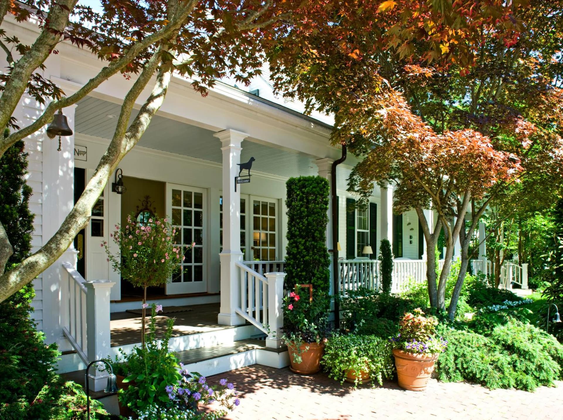 Hob Knob gallery photo in Edgartown — image 42