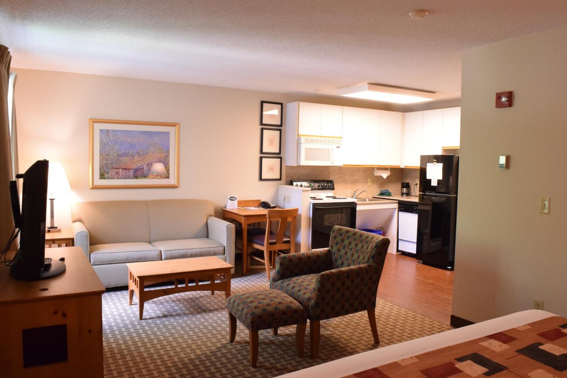Cresthill Suites Syracuse gallery photo in East Syracuse, NY — image 12