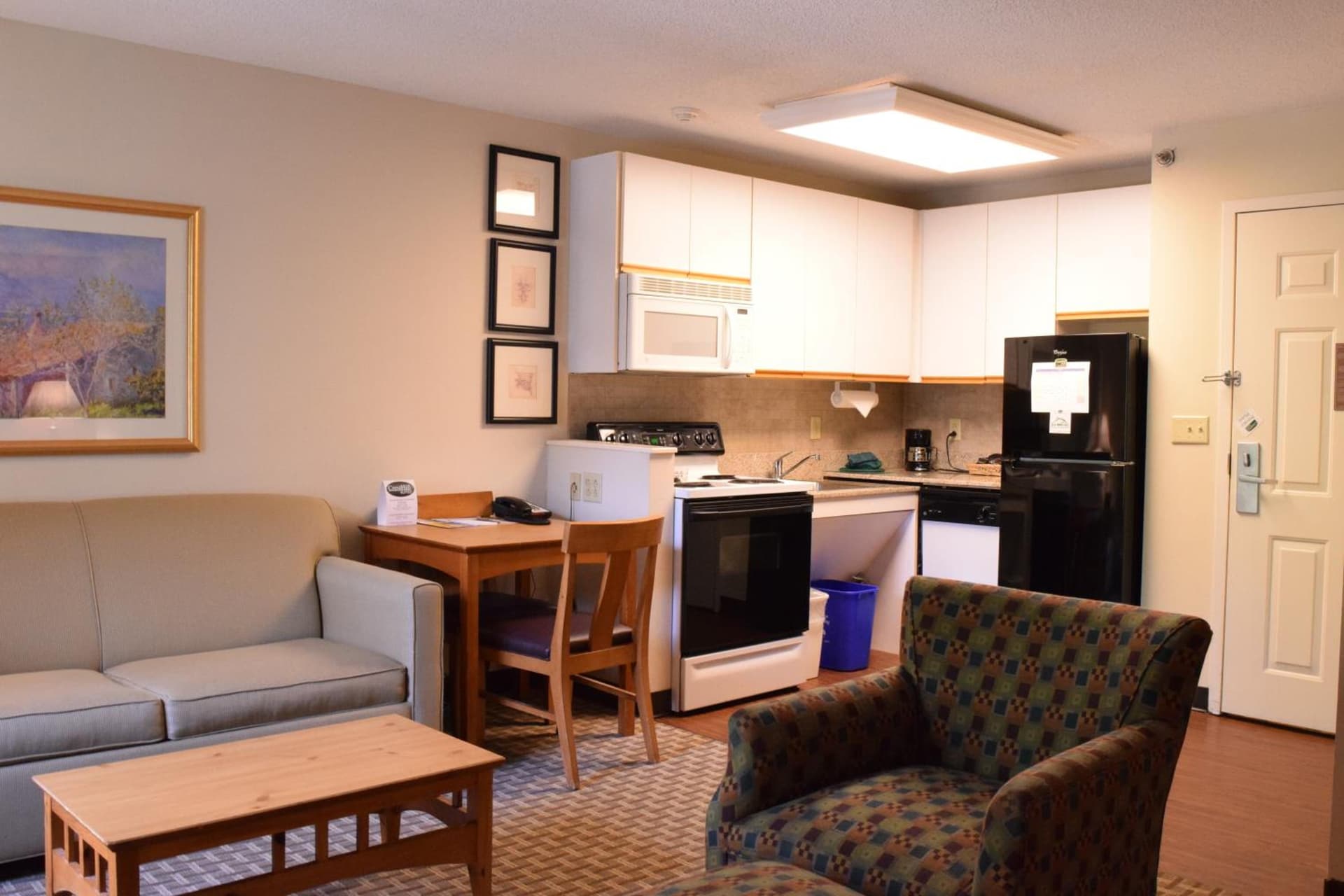 Cresthill Suites Syracuse gallery photo in East Syracuse, NY — image 24