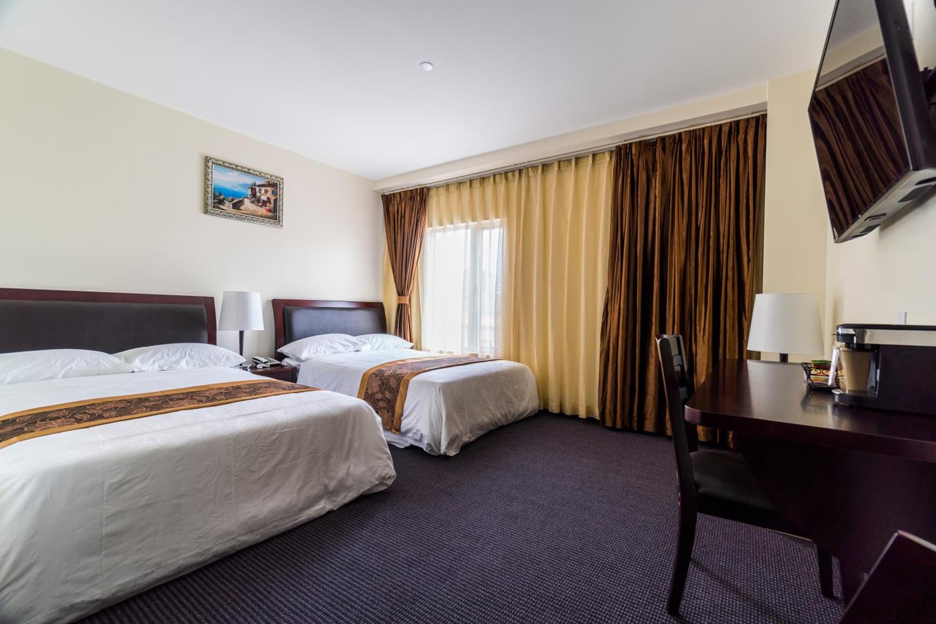 John Hotel gallery photo in Queens, NY — image 23