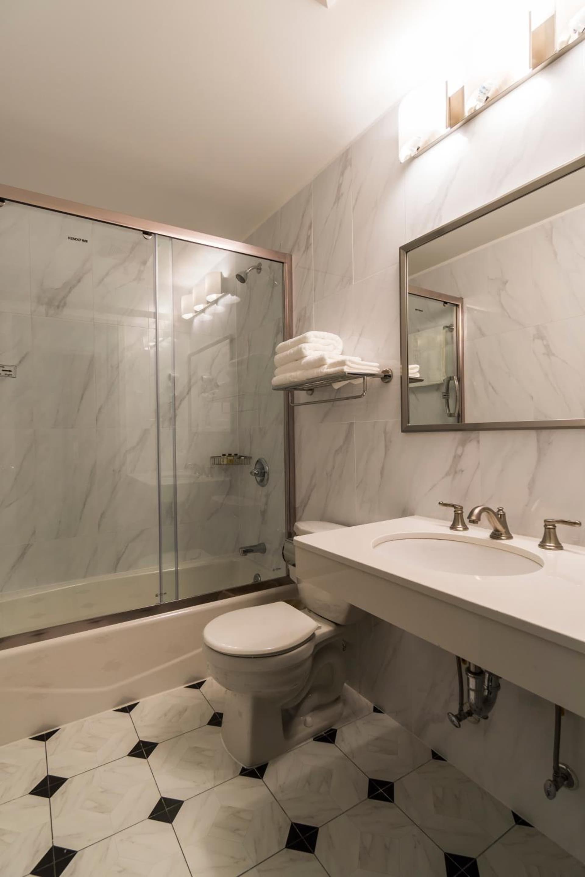 John Hotel gallery photo in Queens, NY — image 25