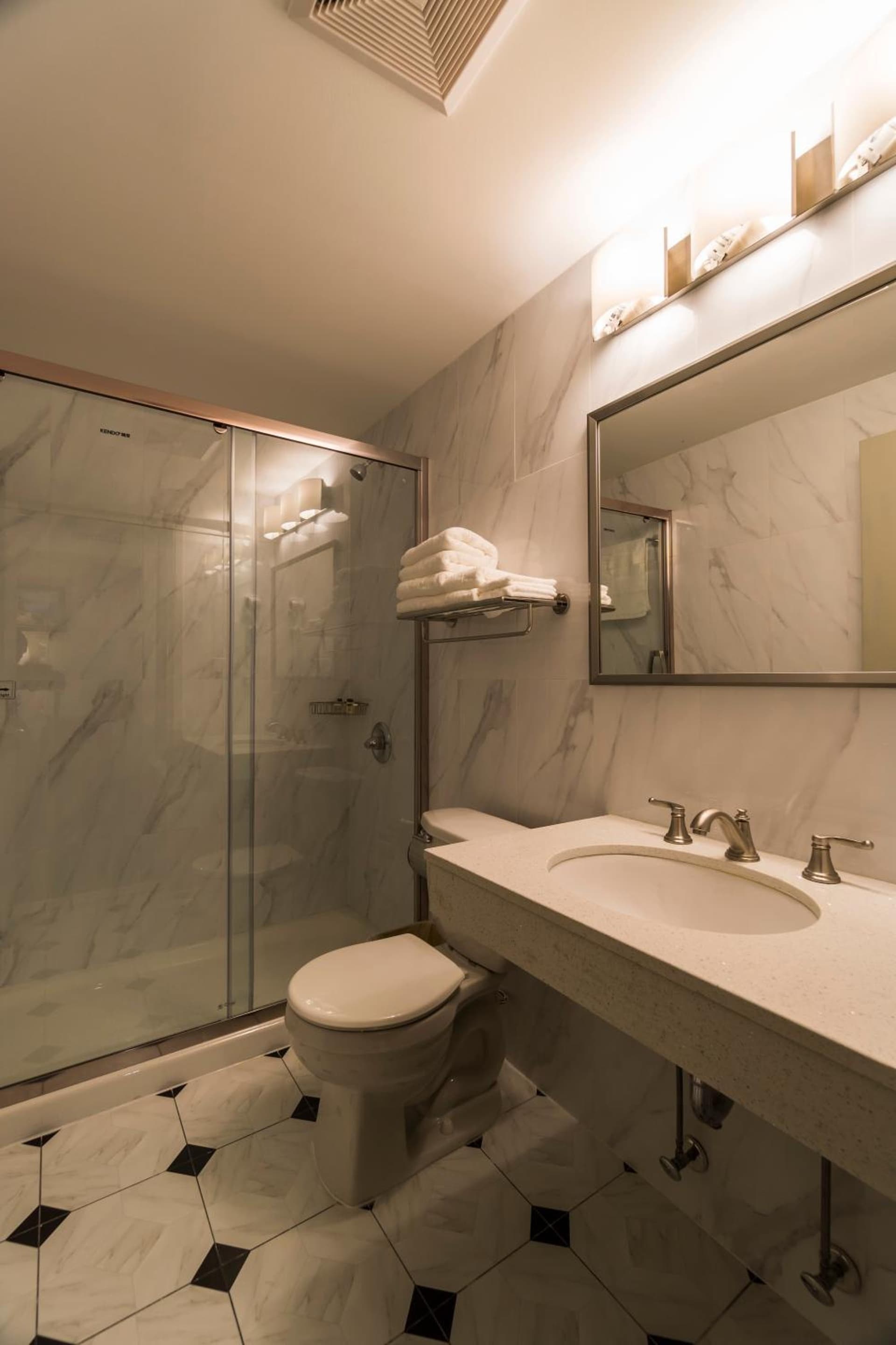 John Hotel gallery photo in Queens, NY — image 16