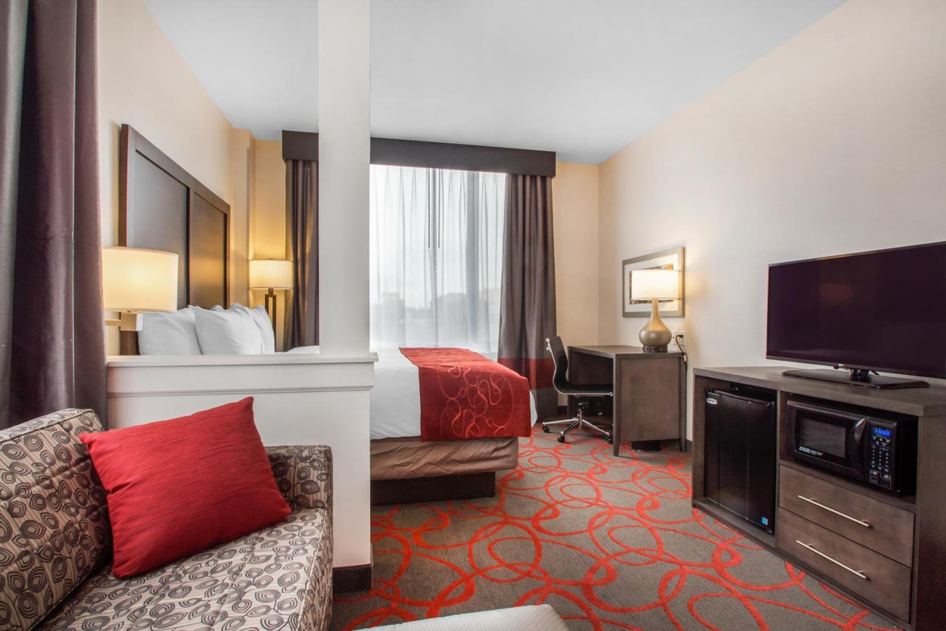 Comfort Inn & Suites near Stadium gallery photo in Bronx, NY — image 55