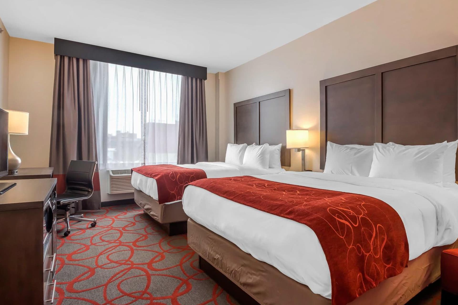 Comfort Inn & Suites near Stadium gallery photo in Bronx, NY — image 6