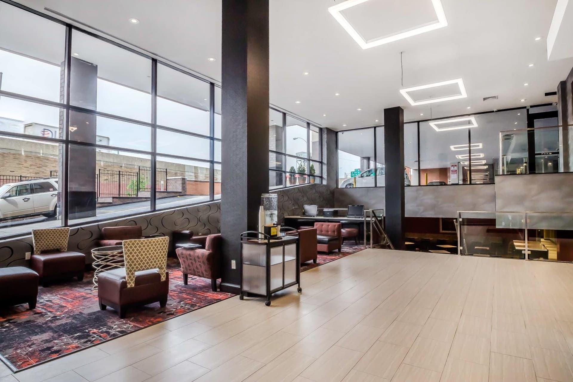 Comfort Inn & Suites near Stadium gallery photo in Bronx, NY — image 42