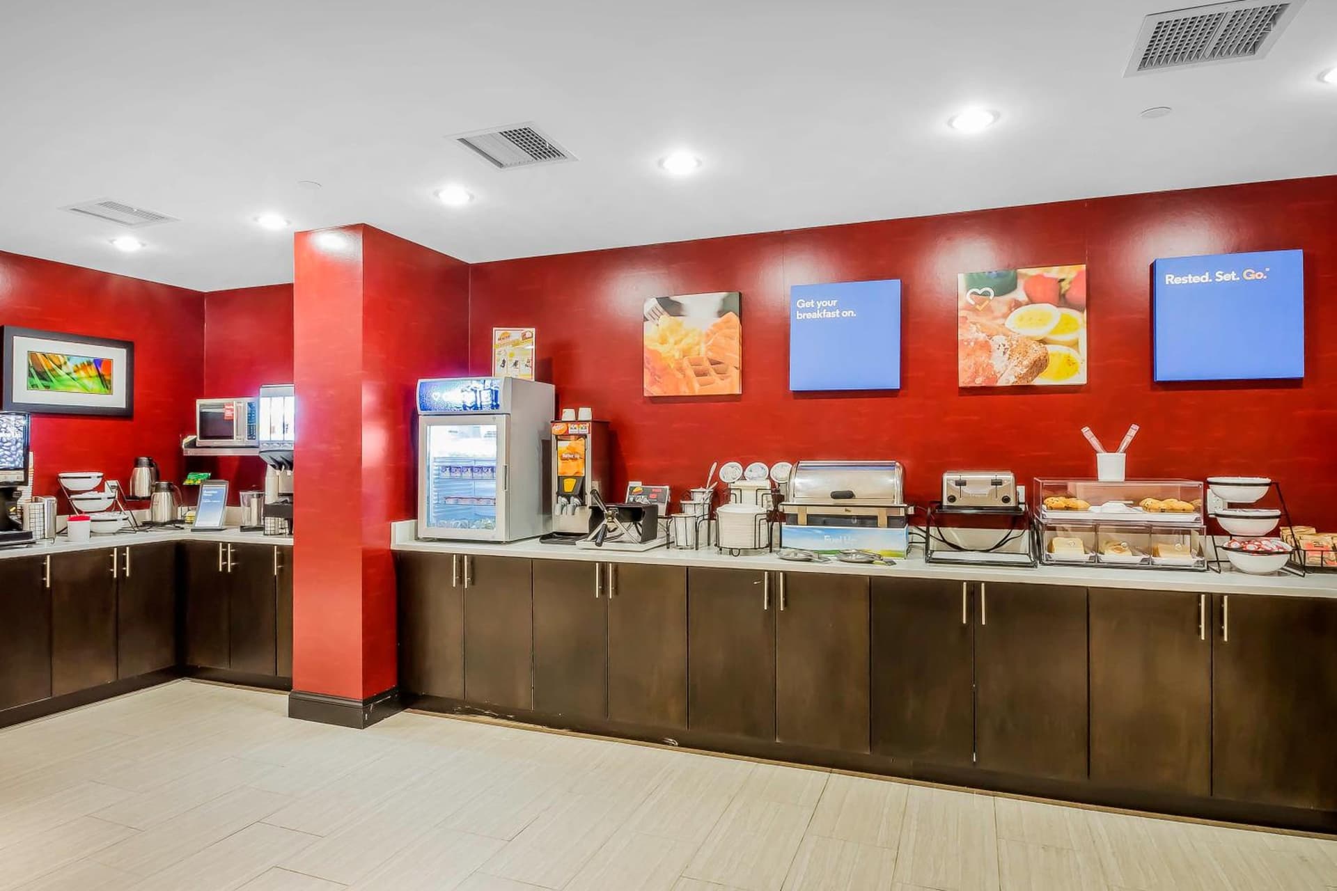 Comfort Inn & Suites near Stadium gallery photo in Bronx, NY — image 18