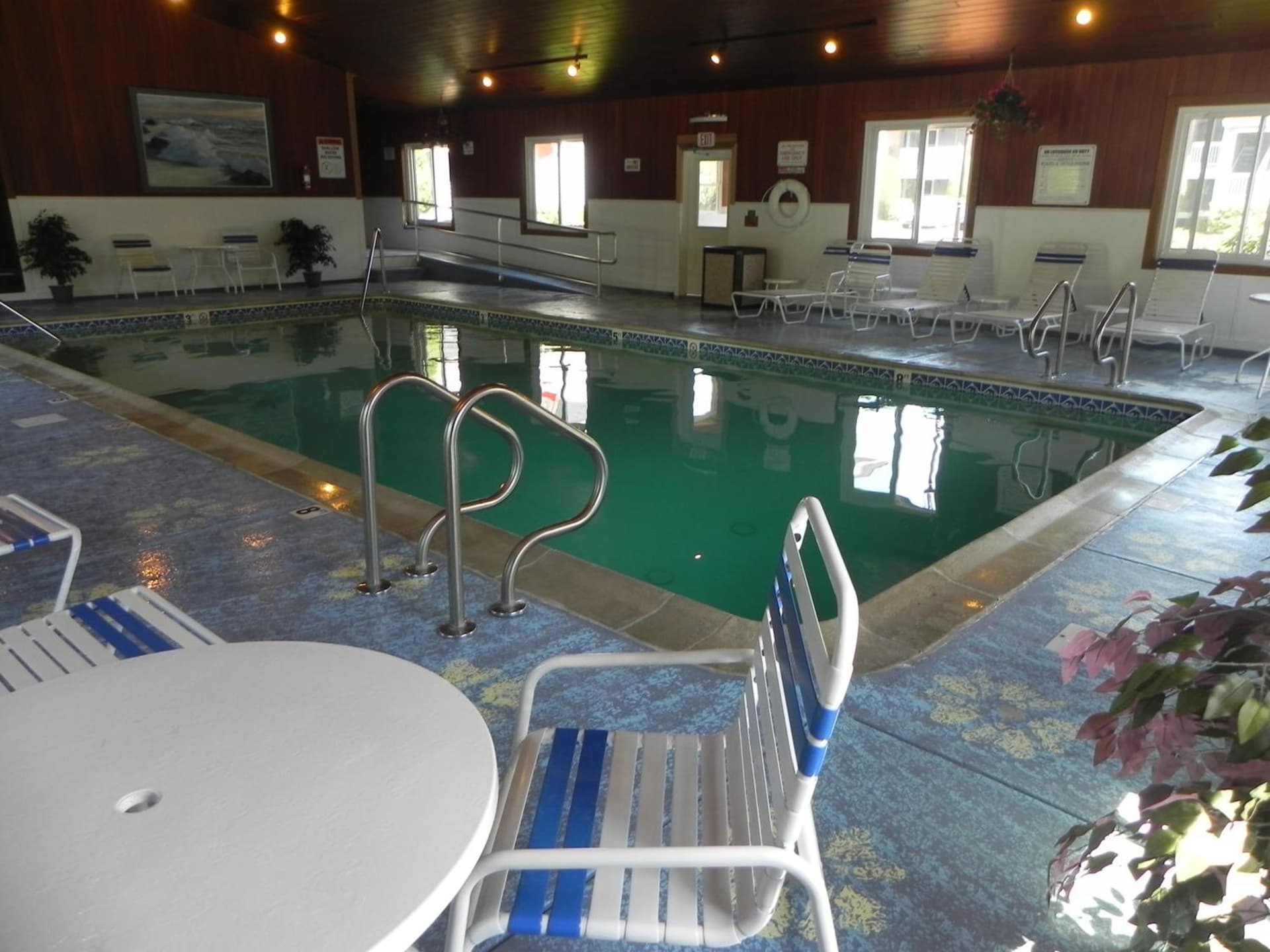 Elmwood Resort Hotel gallery photo in Wells — image 19