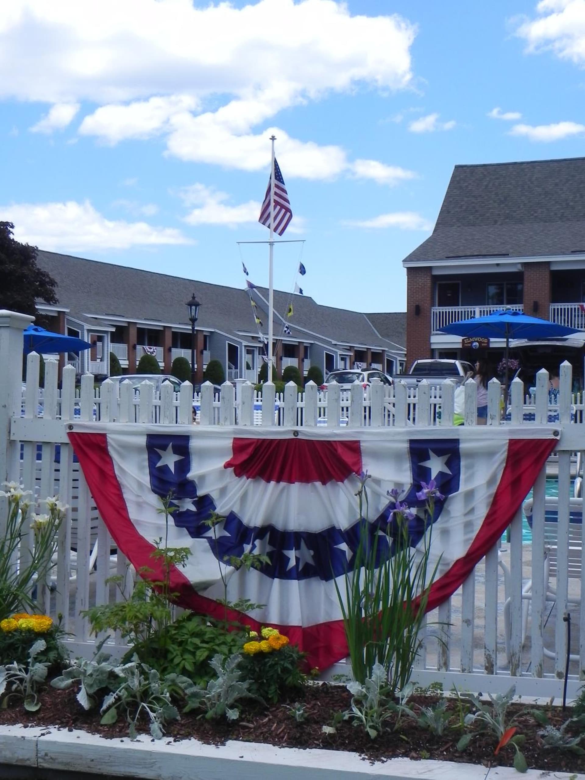 Elmwood Resort Hotel gallery photo in Wells — image 4