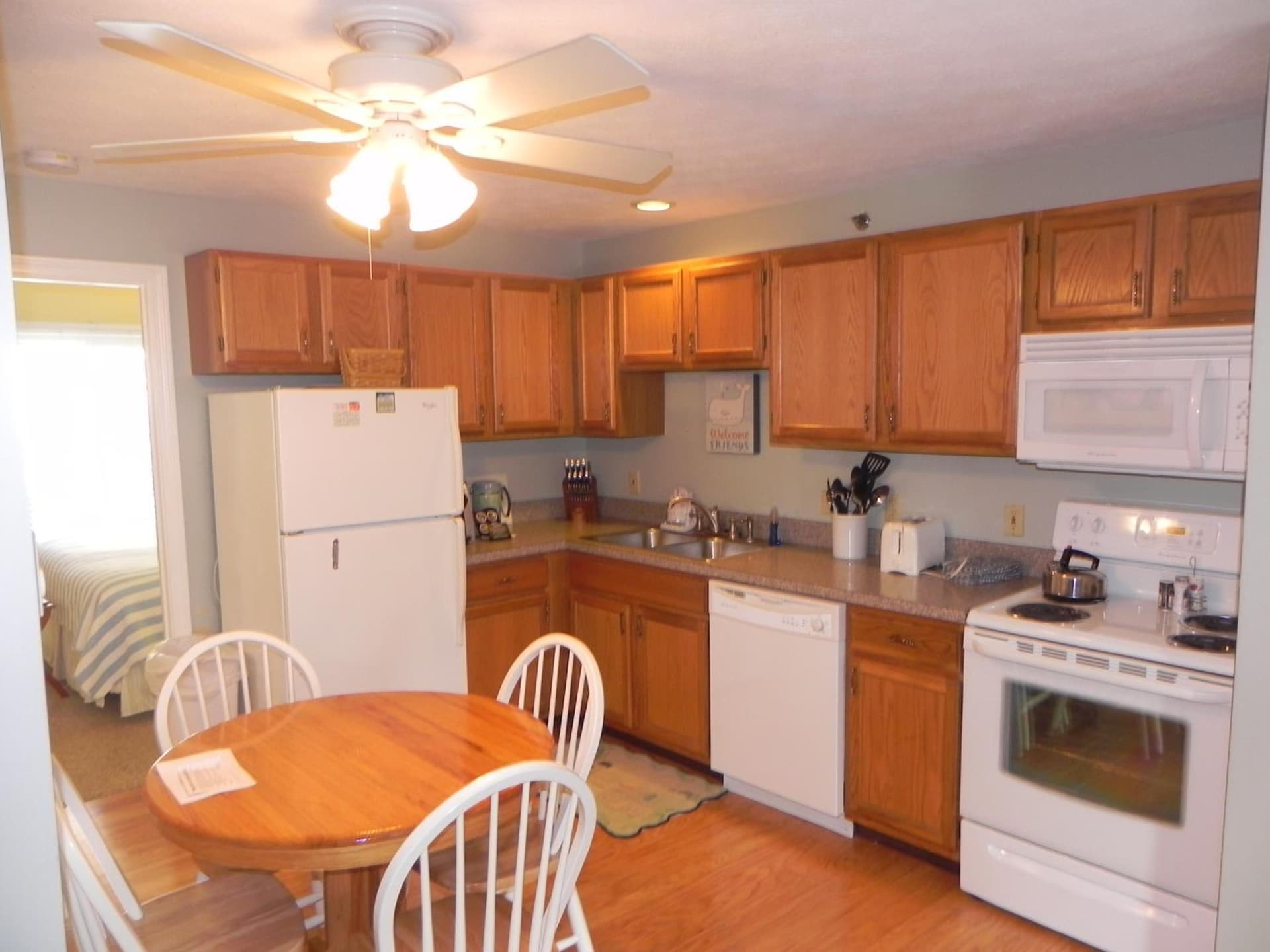 Elmwood Resort Hotel gallery photo in Wells — image 75