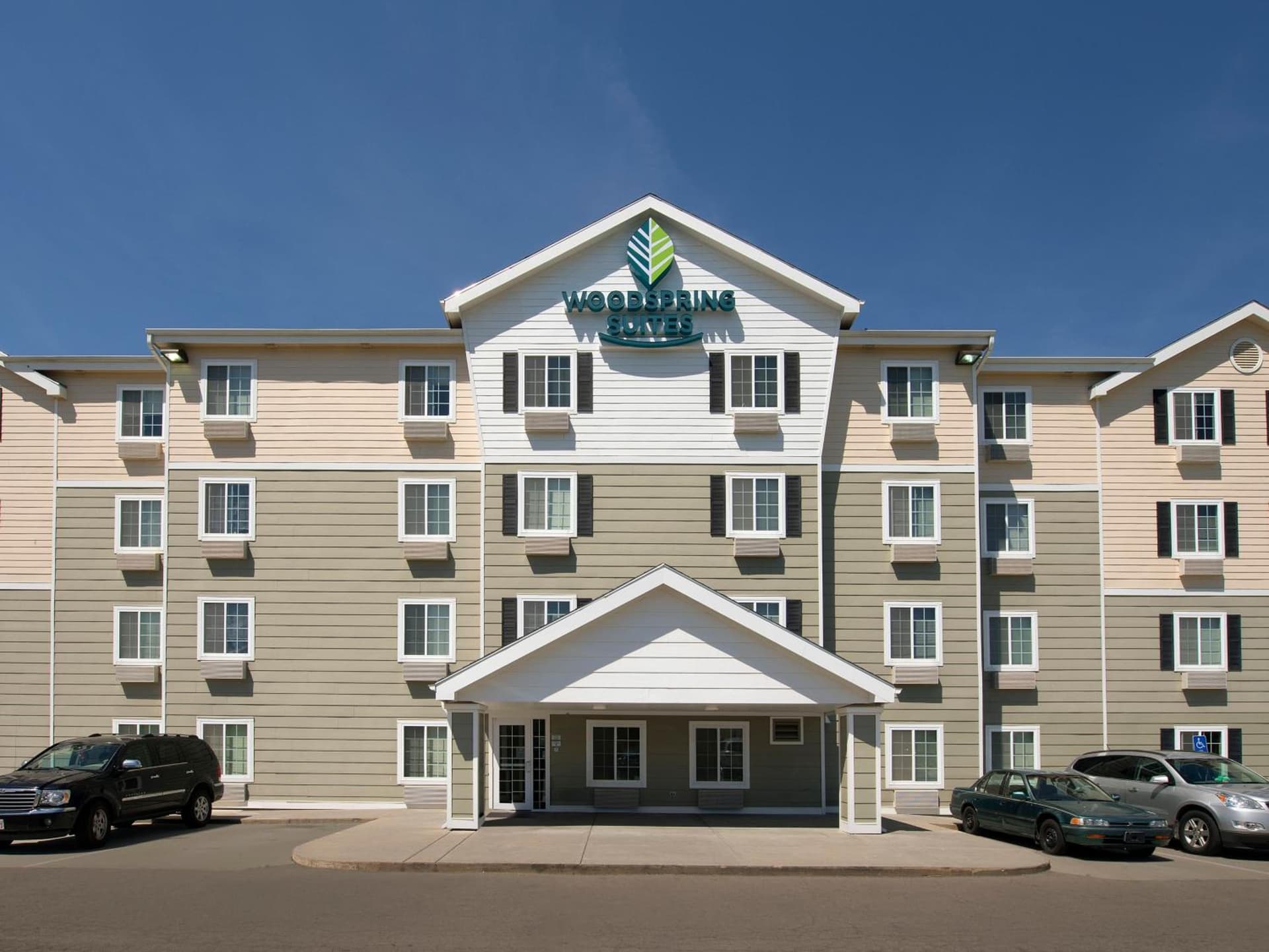 WoodSpring Suites Junction City featured exterior or lobby in Junction City, KS — similar hotel