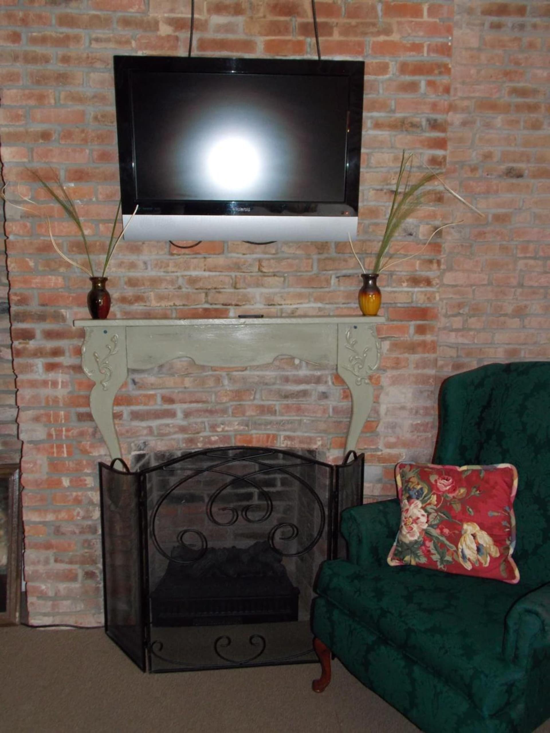 William Watson Hotel — hotel in Pittsfield, Illinois