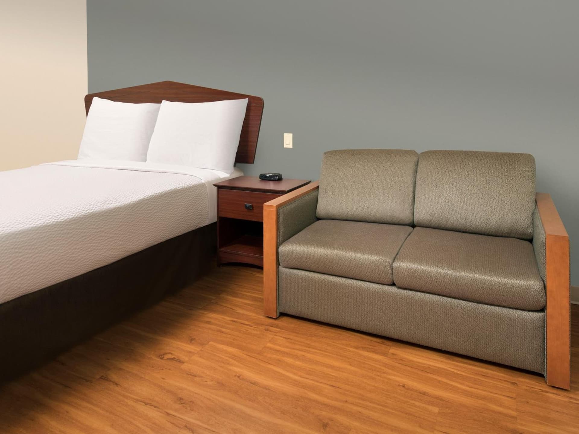 WoodSpring Suites Topeka property views in Topeka, KS — gallery photo 3