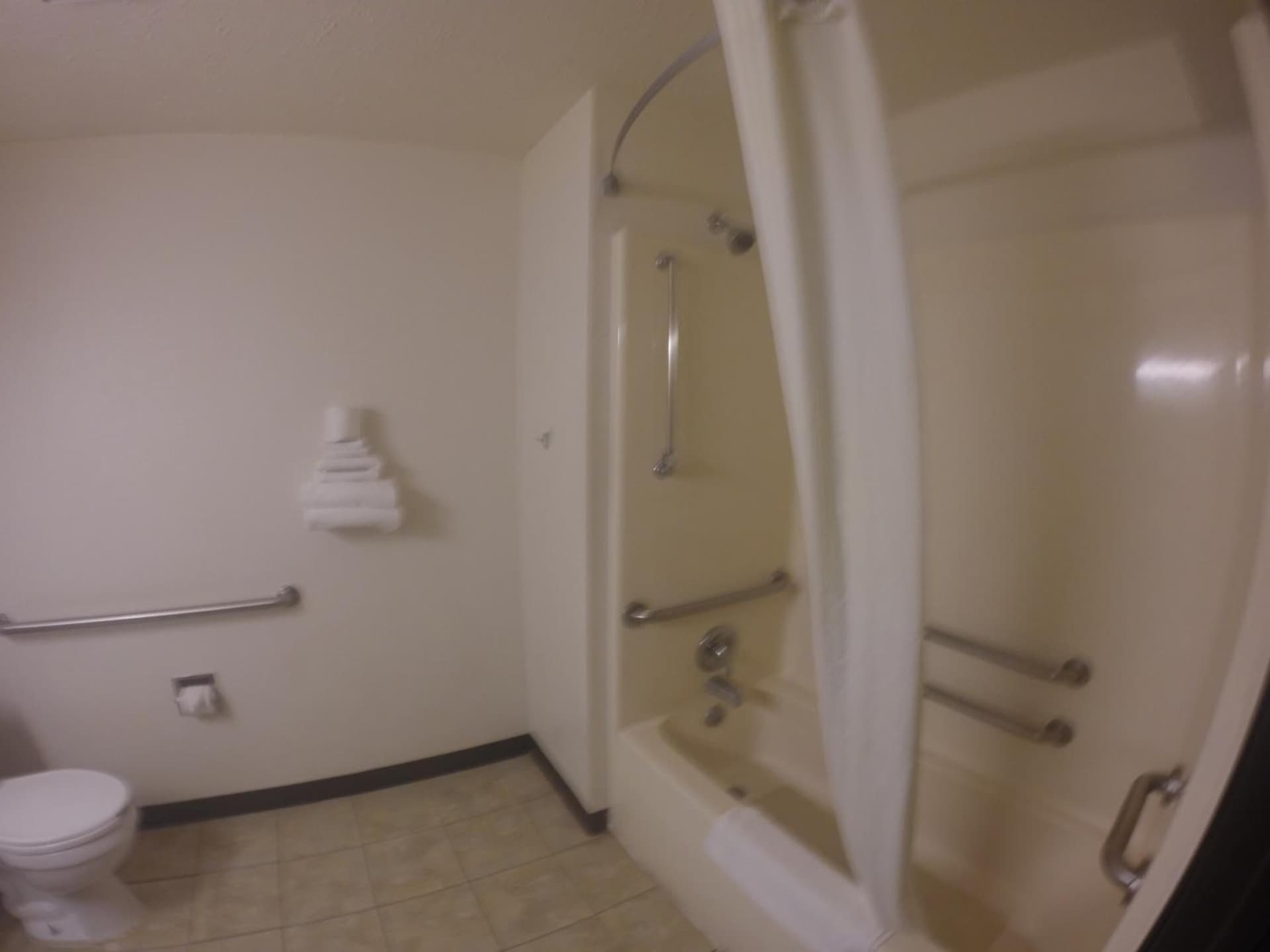 Super 8 by Wyndham Waco University Area gallery photo in Waco, TX — image 12