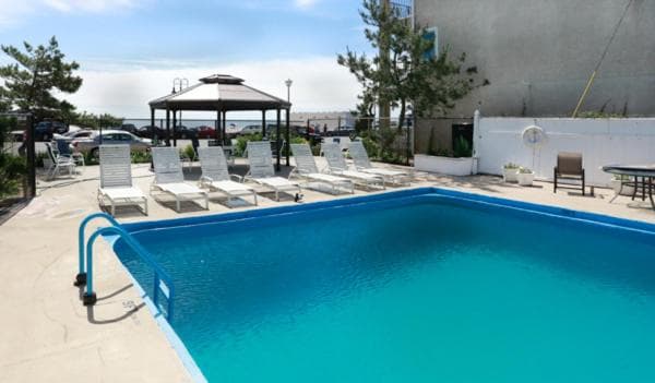 Mayfair Hotel gallery photo in Belmar, NJ — image 11