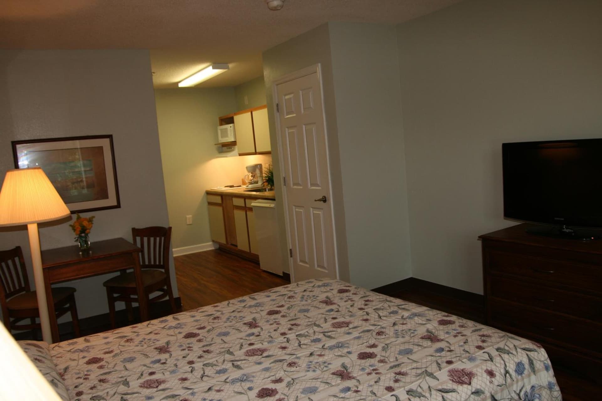 Affordable Suites Jacksonville gallery photo in Jacksonville, NC — image 32
